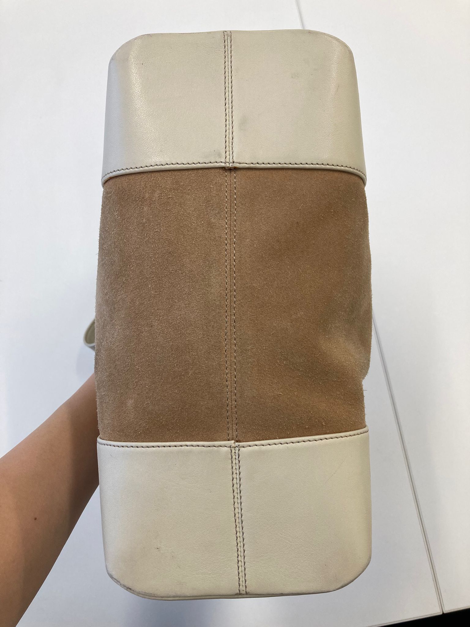Loewe hombro ante vintage blanco