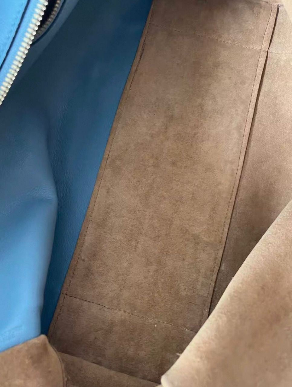 Loewe amazona 28 azul con bandolera