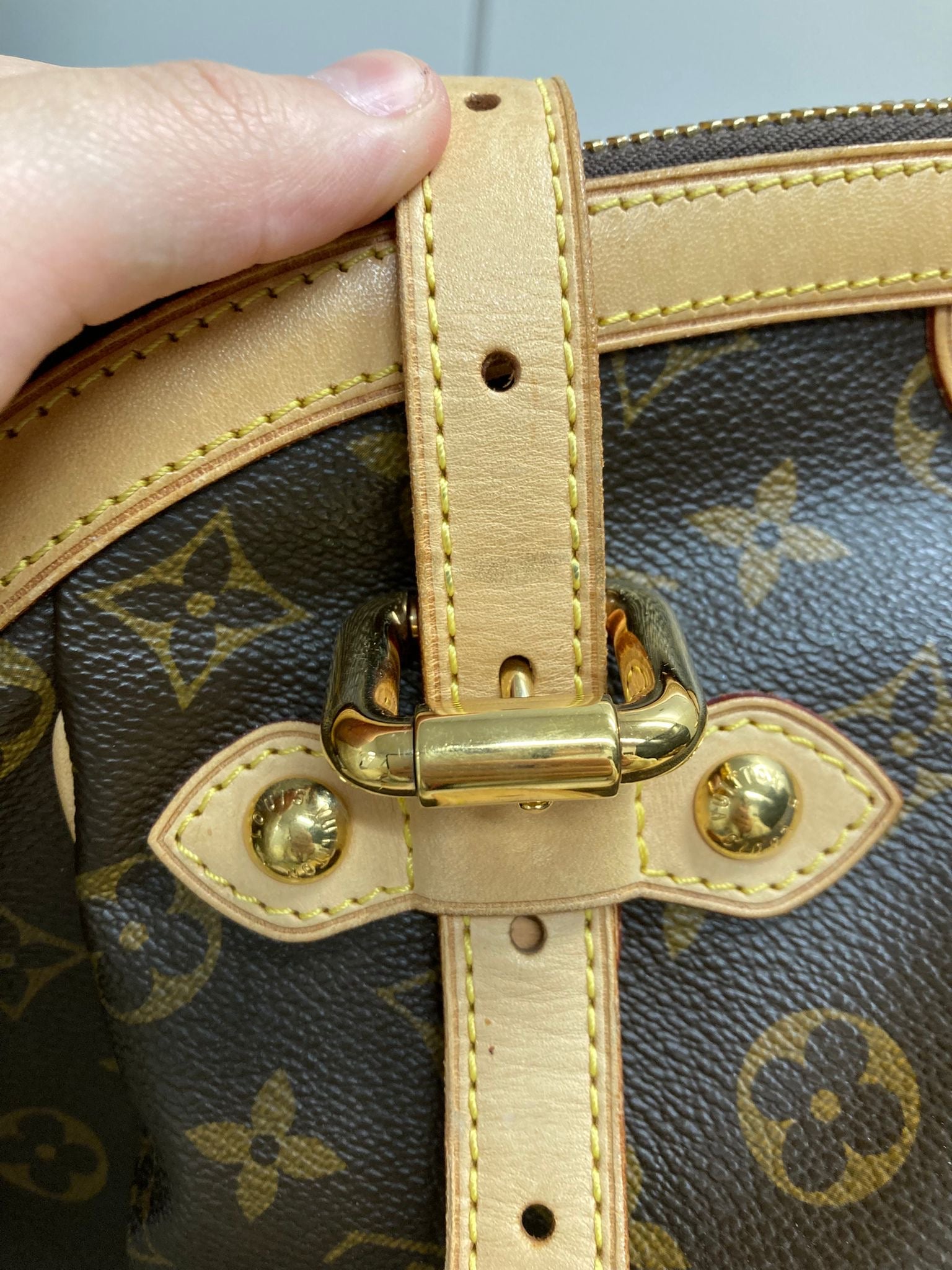 Louis Vuitton tivoli GM monogram