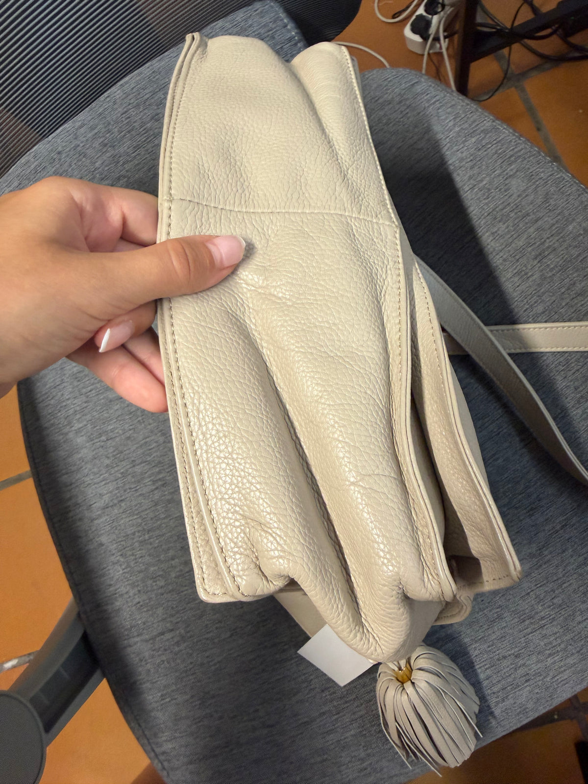 Loewe Flamenco mediano beige gris
