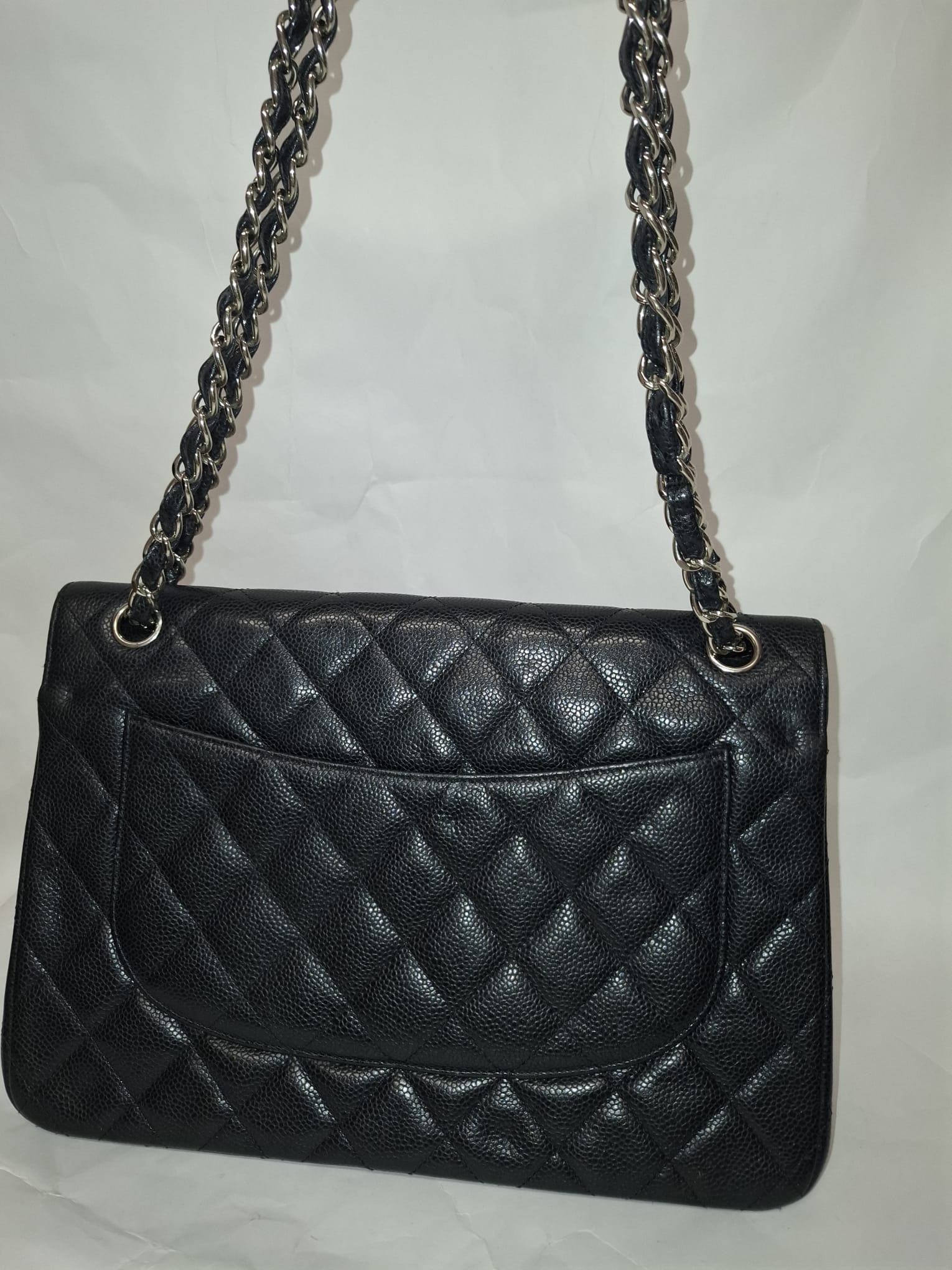 Chanel Jumbo Matelasse Classic Flap Caviar Negro