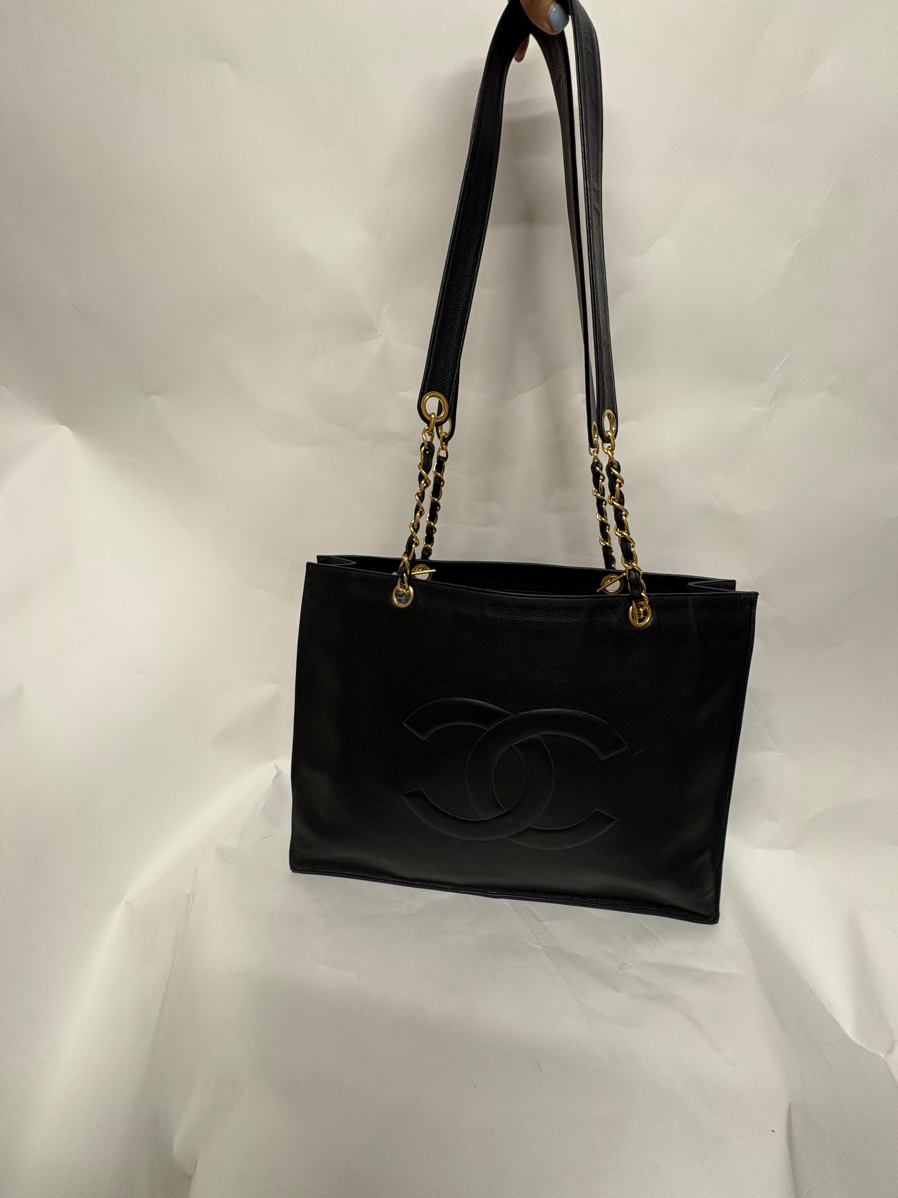 Chanel CC Caviar Tote Bag Negro Vintage