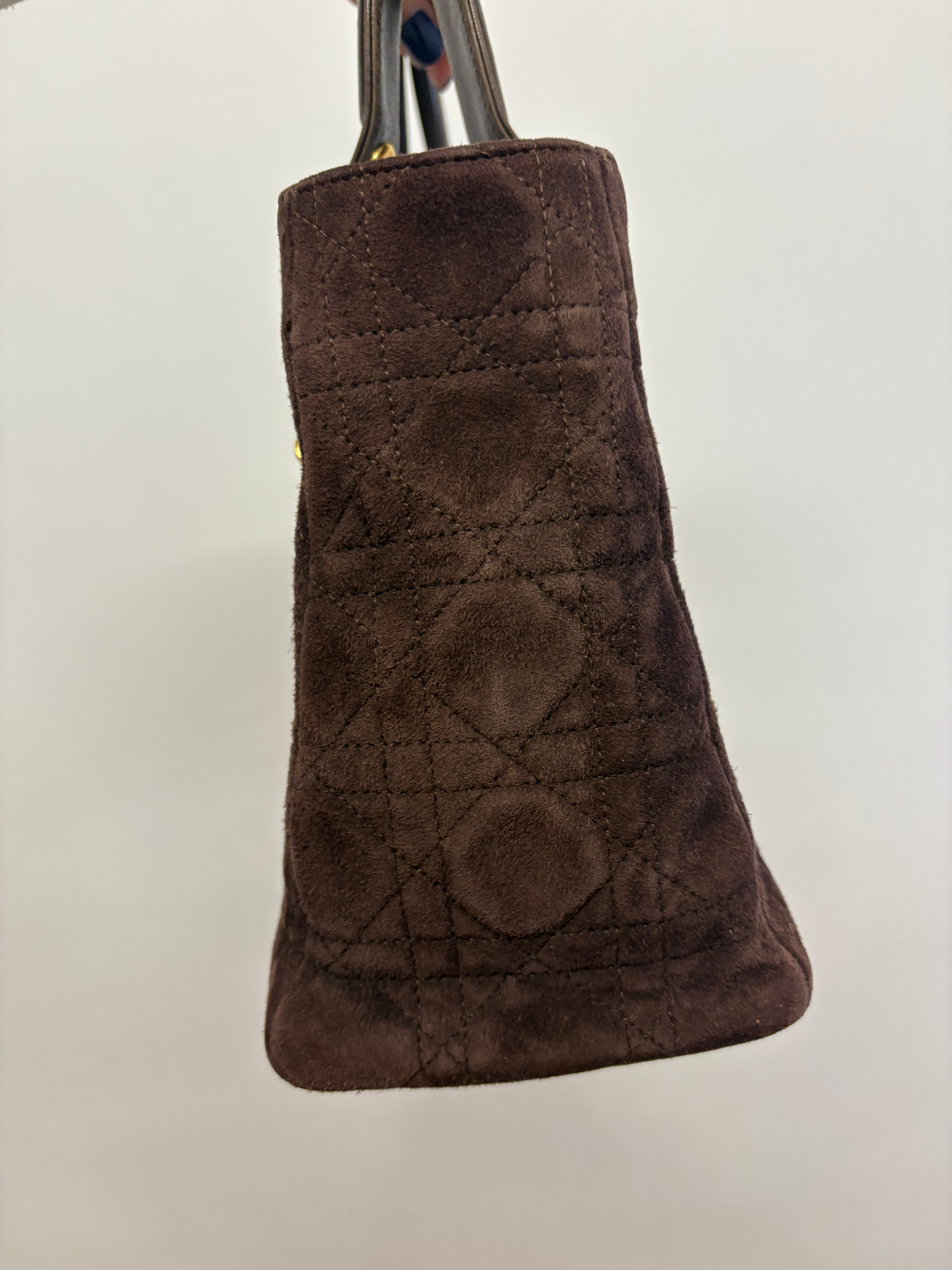 Lady Dior Mediano en Ante Marrón con Bandolera