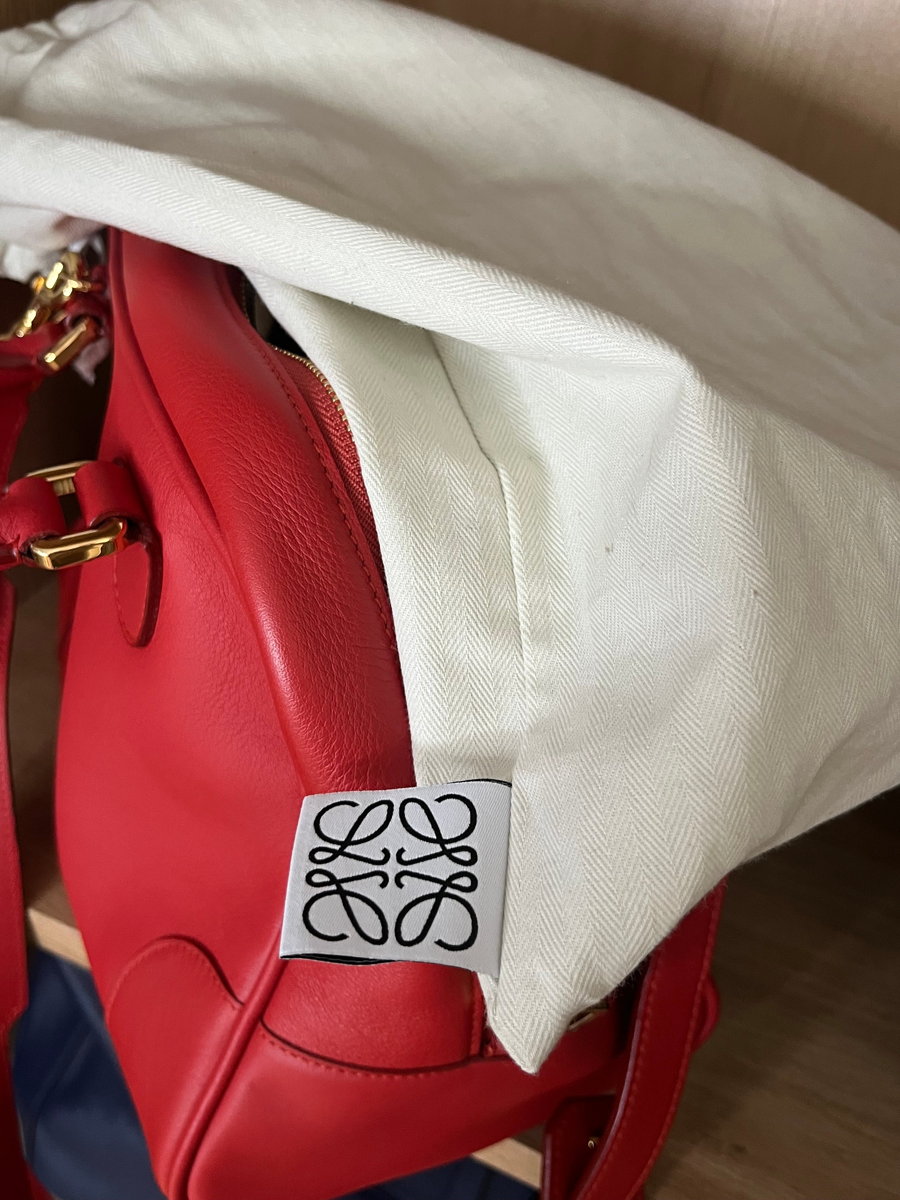 Loewe amazona 75 bandolera rojo