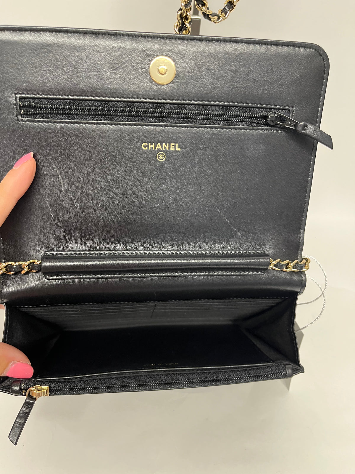 Chanel Wallet on Chain CC Stitched Piel de Becerro Negra