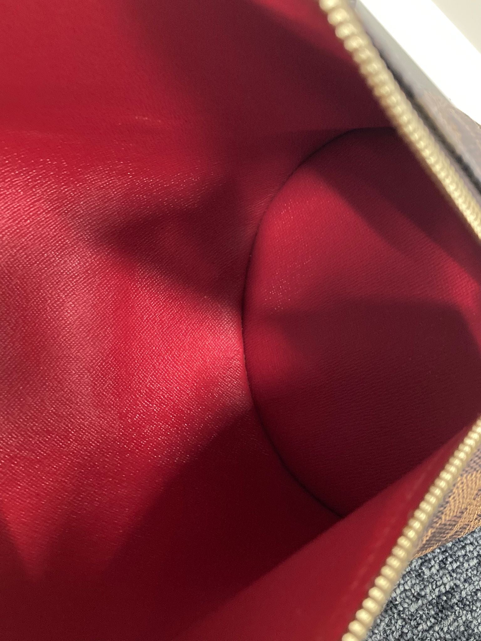 Louis Vuitton Papillon 30 en Damier Ébène