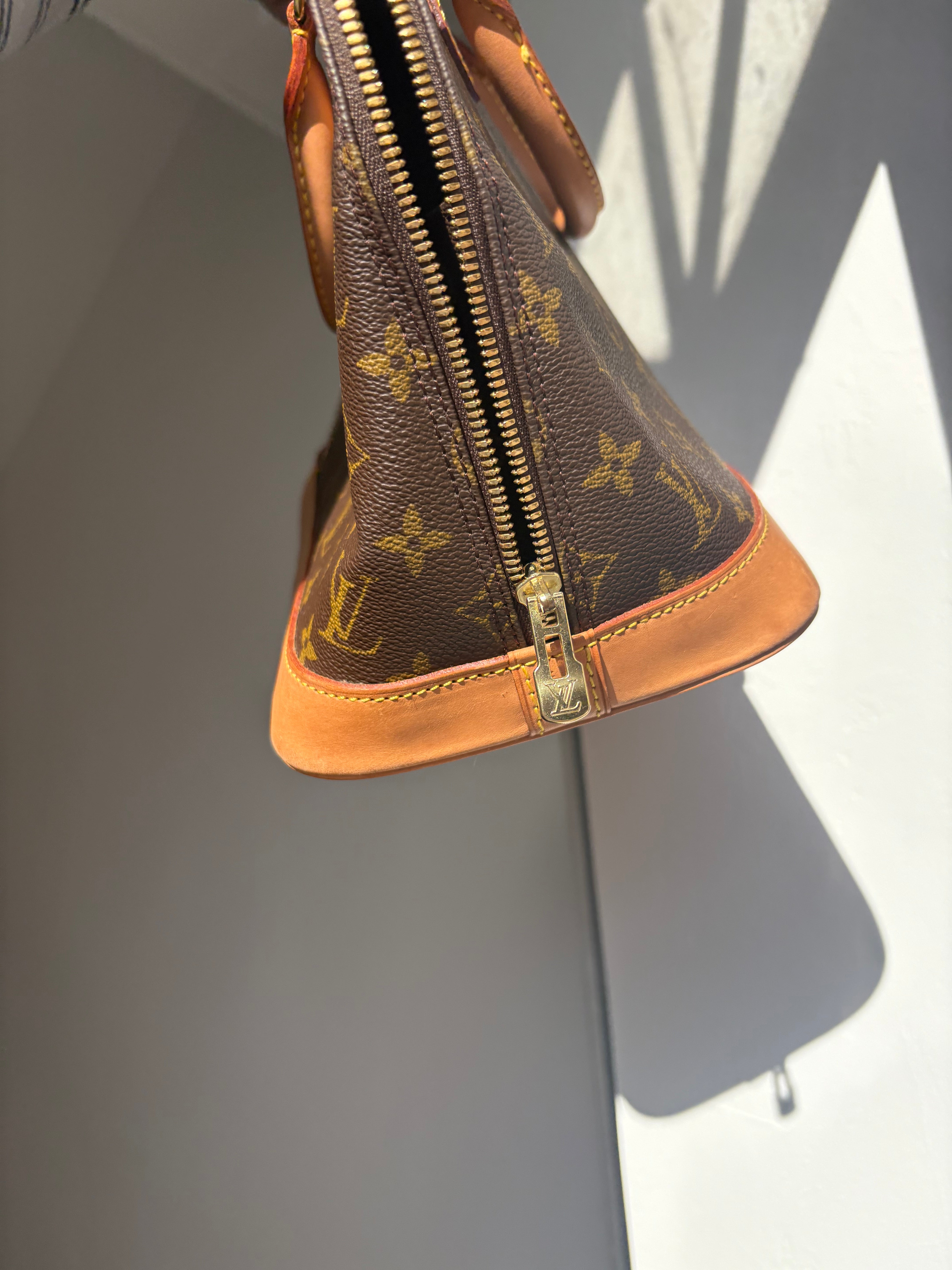 Louis Vuitton Alma MM