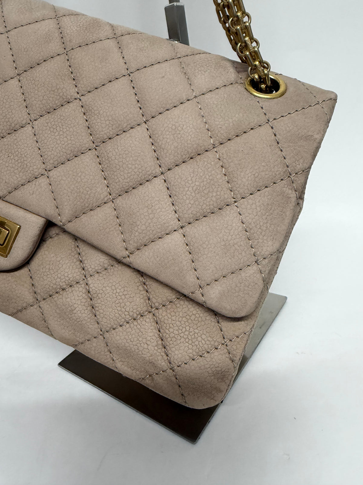 Chanel Reissue 2.55 Double Flap 227 Piel Caviar Nobuk Beige · Serie 17