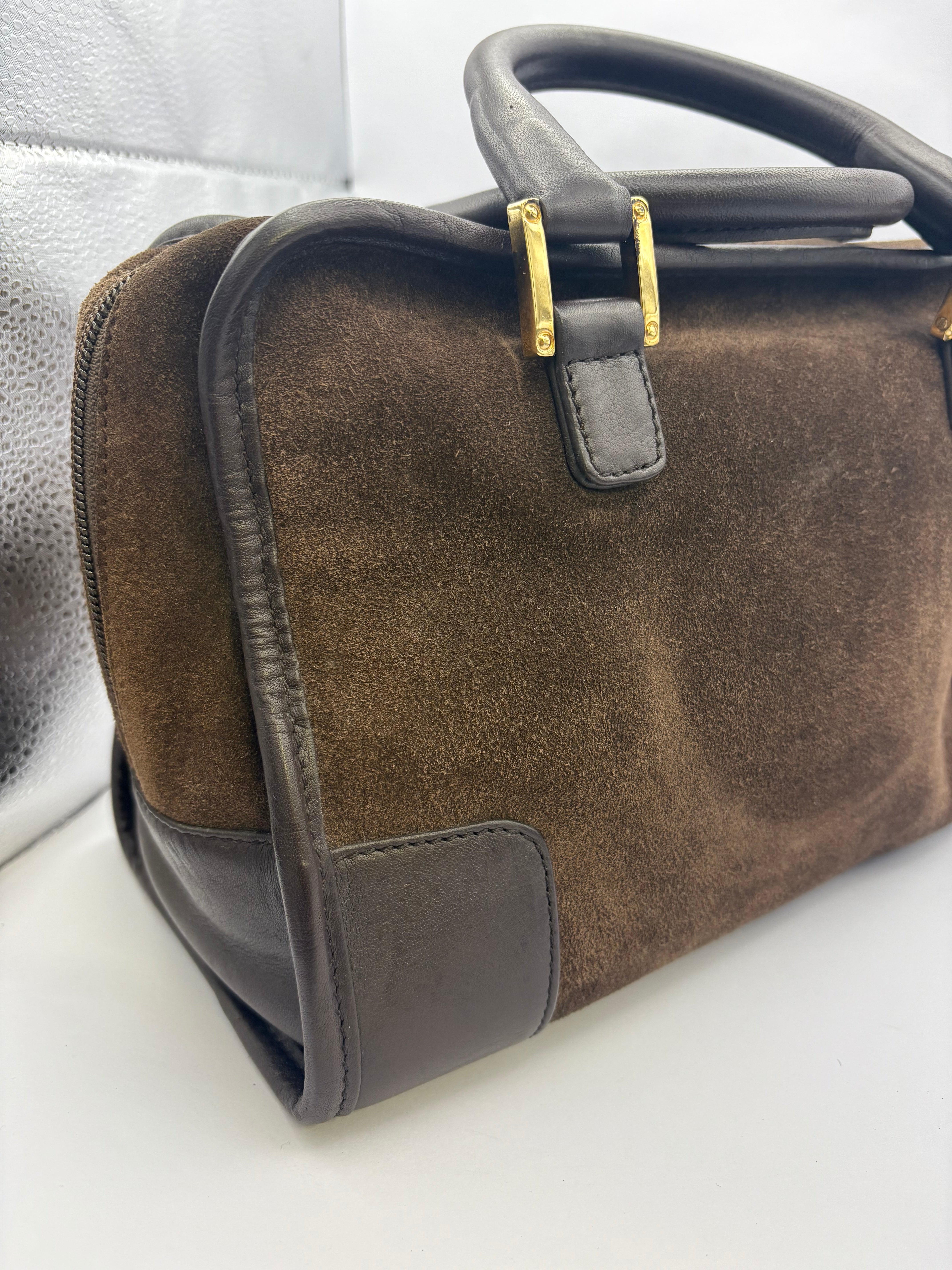 LOEWE Amazona 28 – Ante Marrón & Piel Chocolate