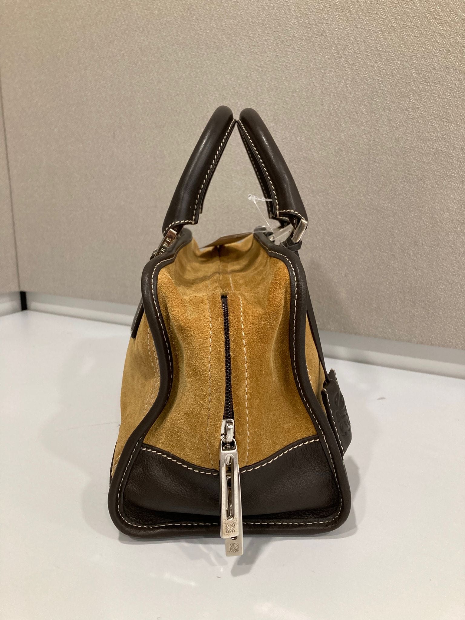 Loewe Amazona 28 Ante oro y Piel Camel/Marrón