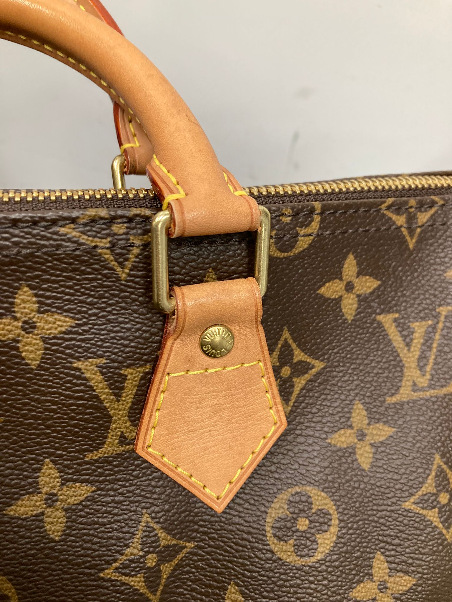 Louis Vuitton speedy 35 canvas monogram