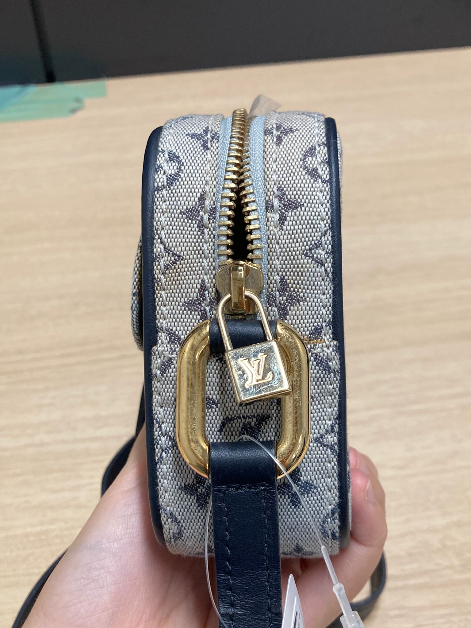 Louis Vuitton Trocadero MM bandolera azul