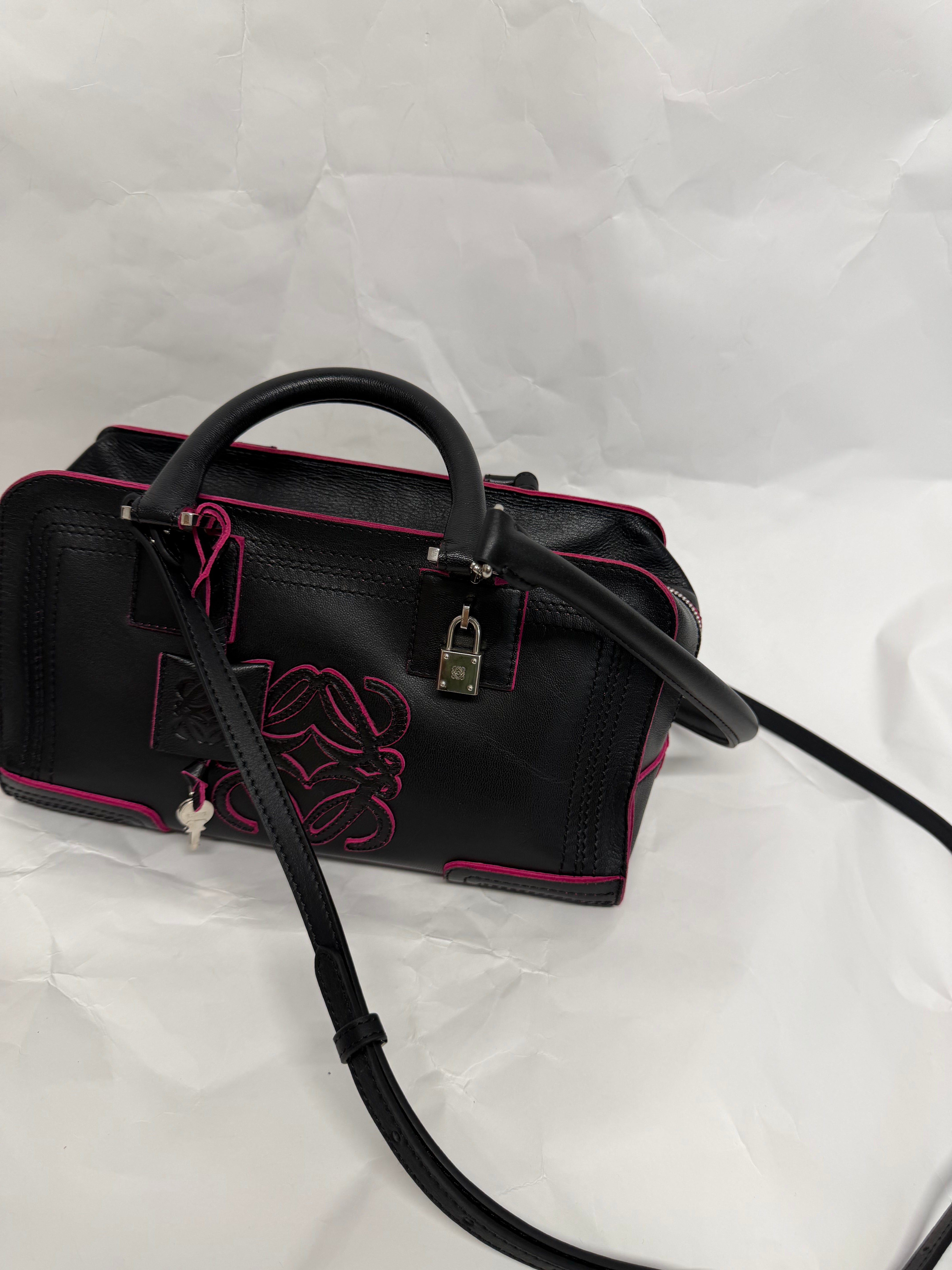 Loewe amazona negro y rosa 28 con 2 bandoleras