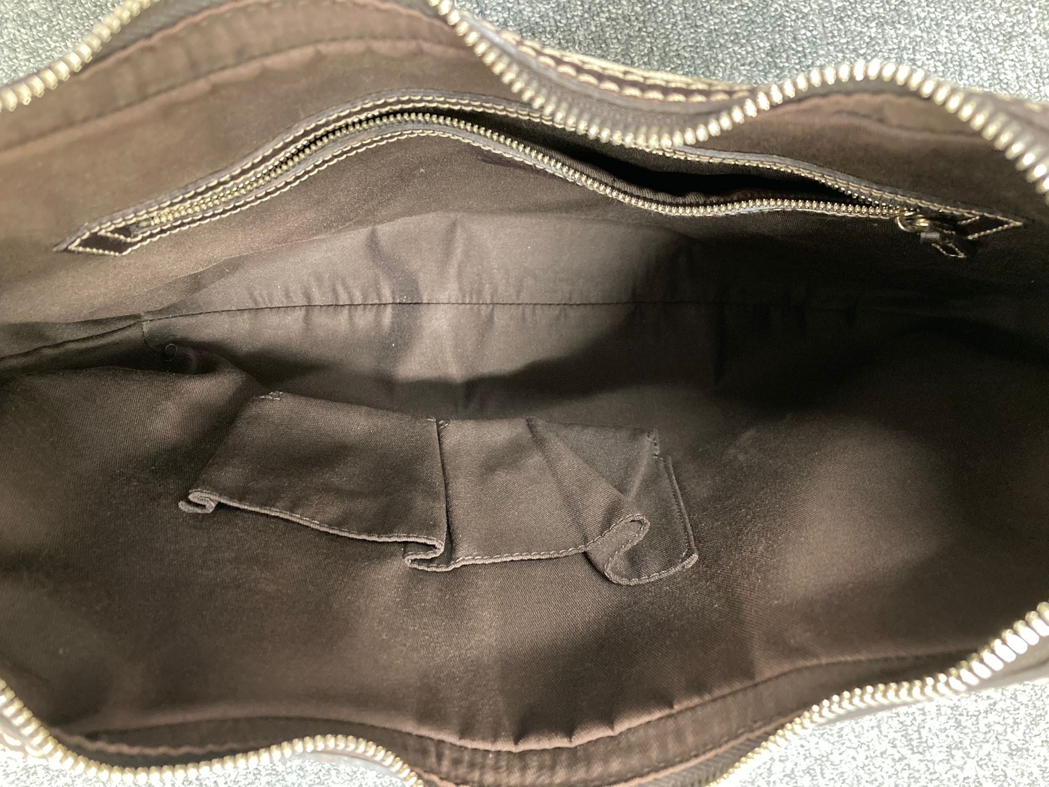 Gucci hobo bag vintage gg canvas
