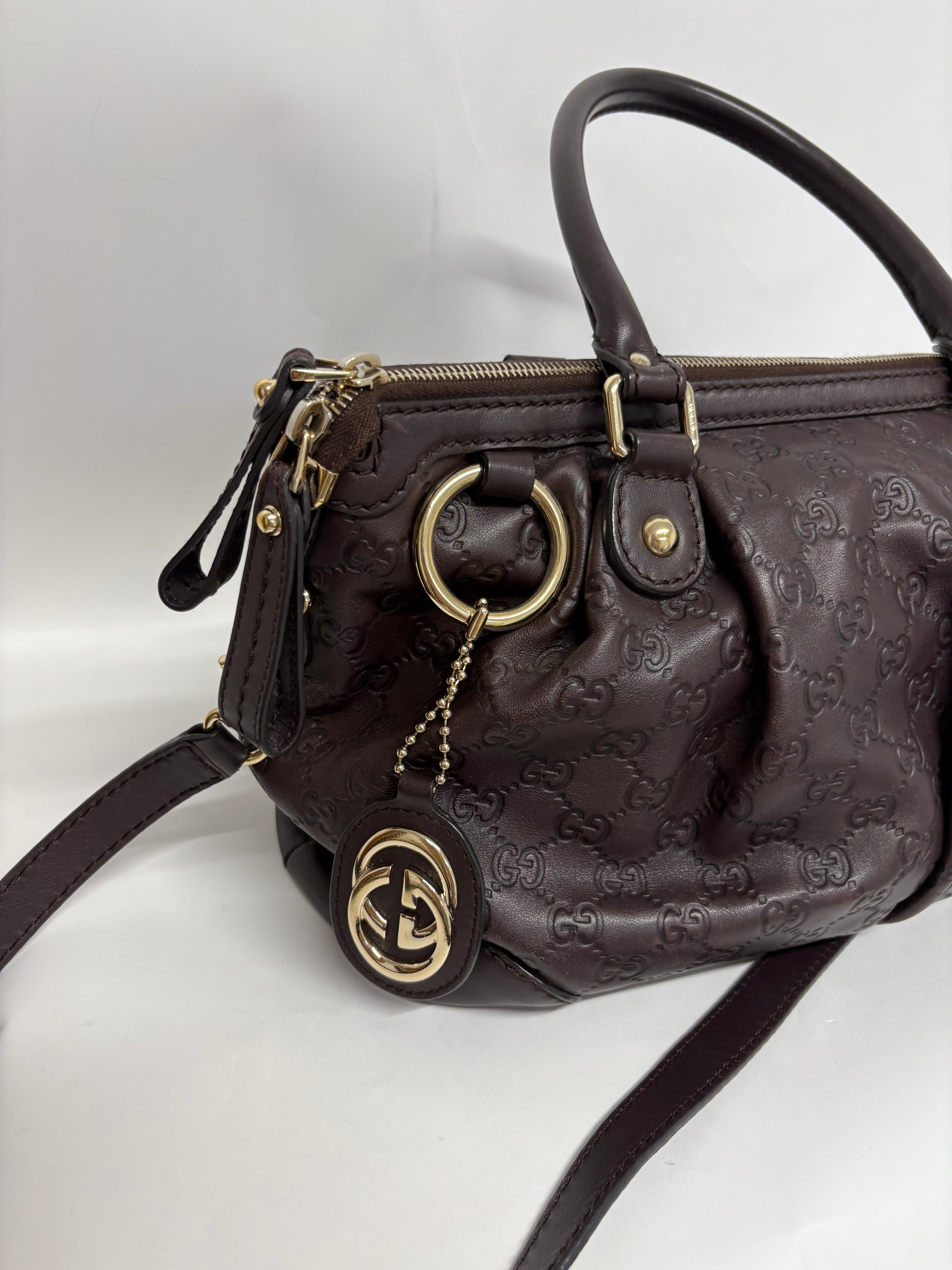 Gucci GG Guccissima suckey – Piel marrón chocolate Y bandolera