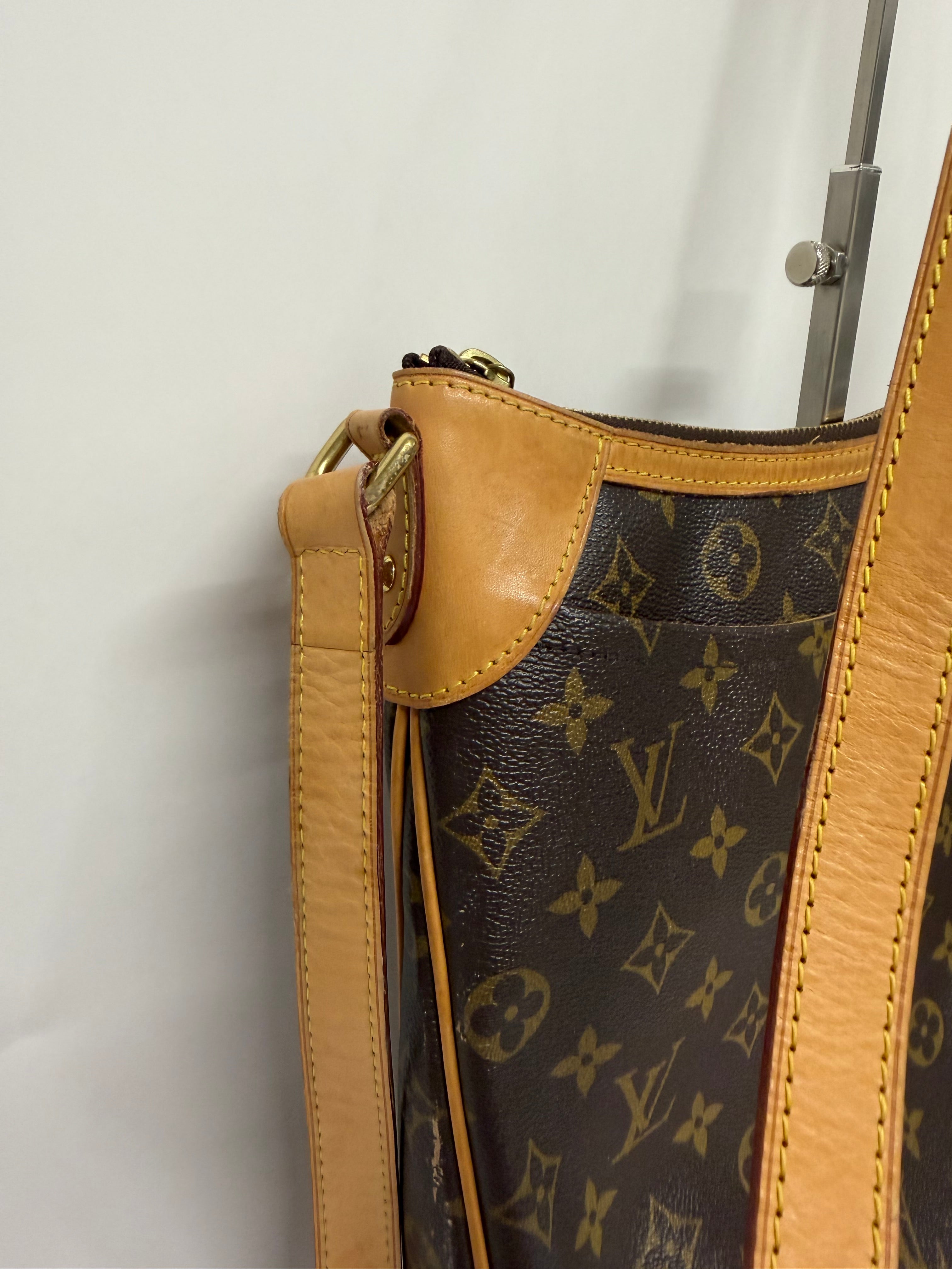 Louis Vuitton Odéon bandolera Monogram