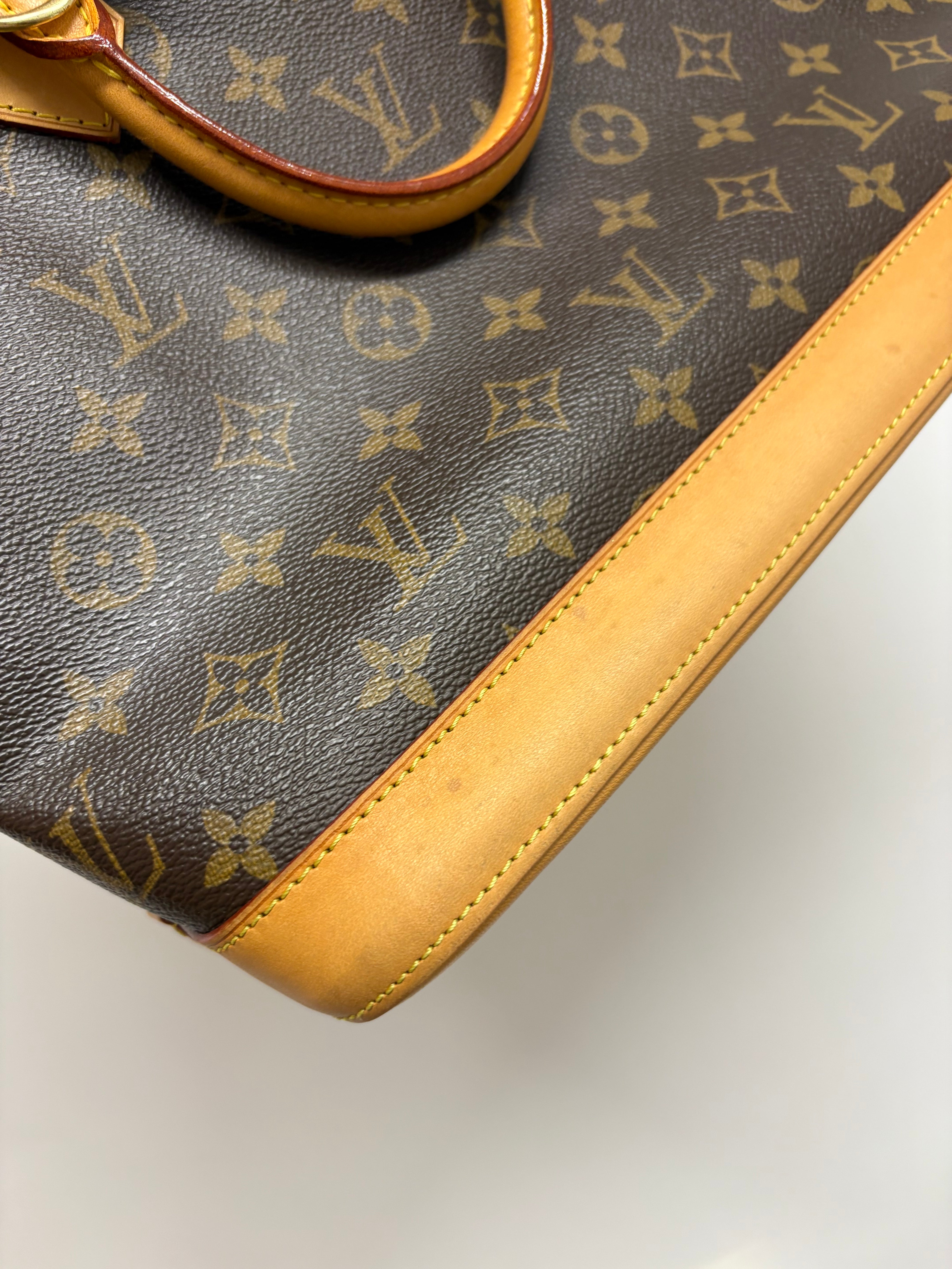Louis Vuitton Alma MM canvas monogram