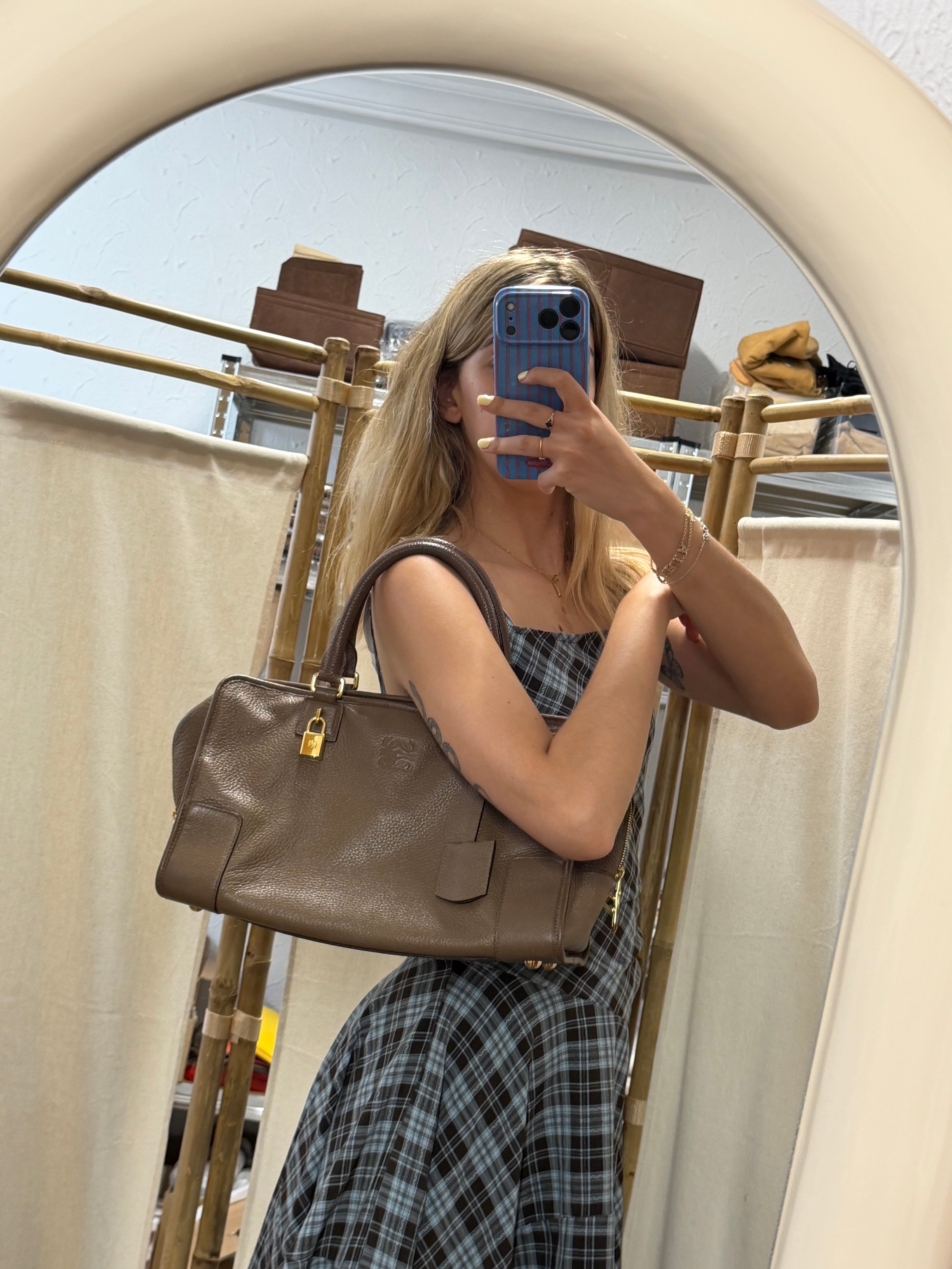 Loewe Amazona 36 Piel Becerro Marrón