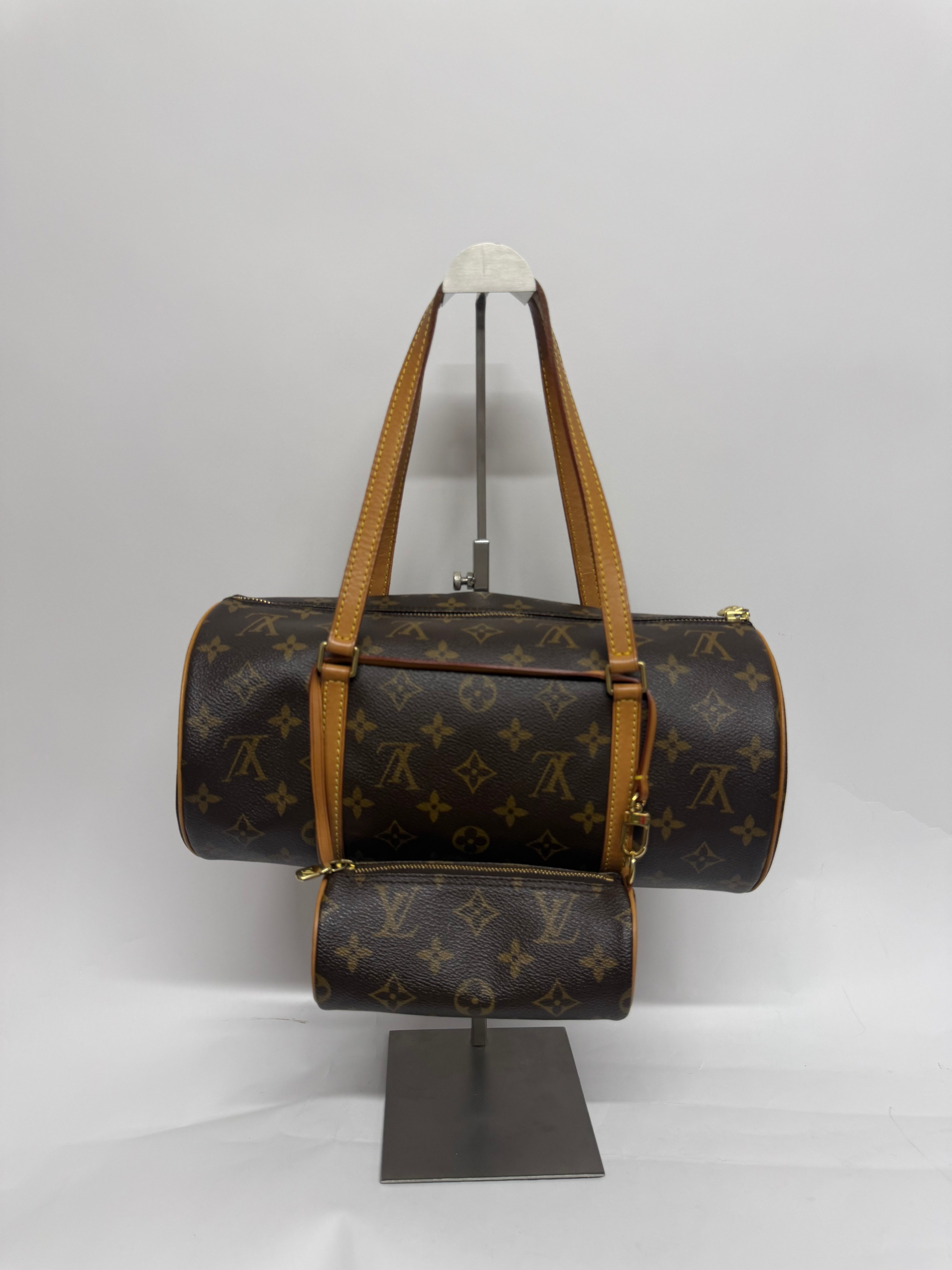 Louis Vuitton Papillon 30 Monogram con pouch