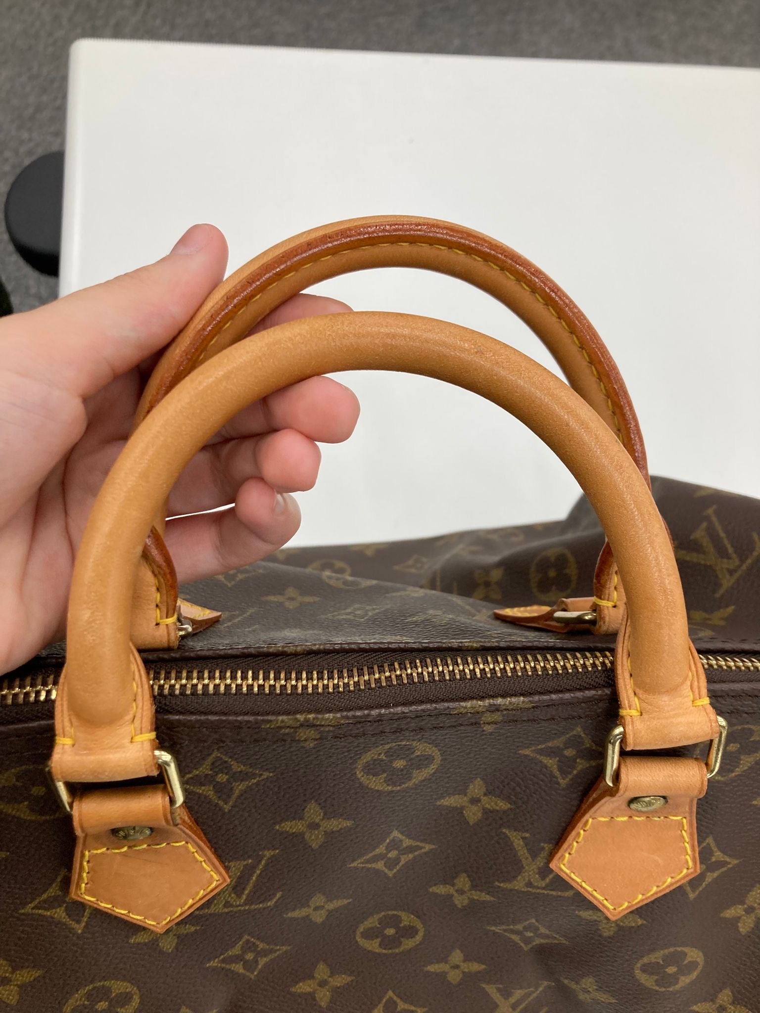 Louis Vuitton speedy 30