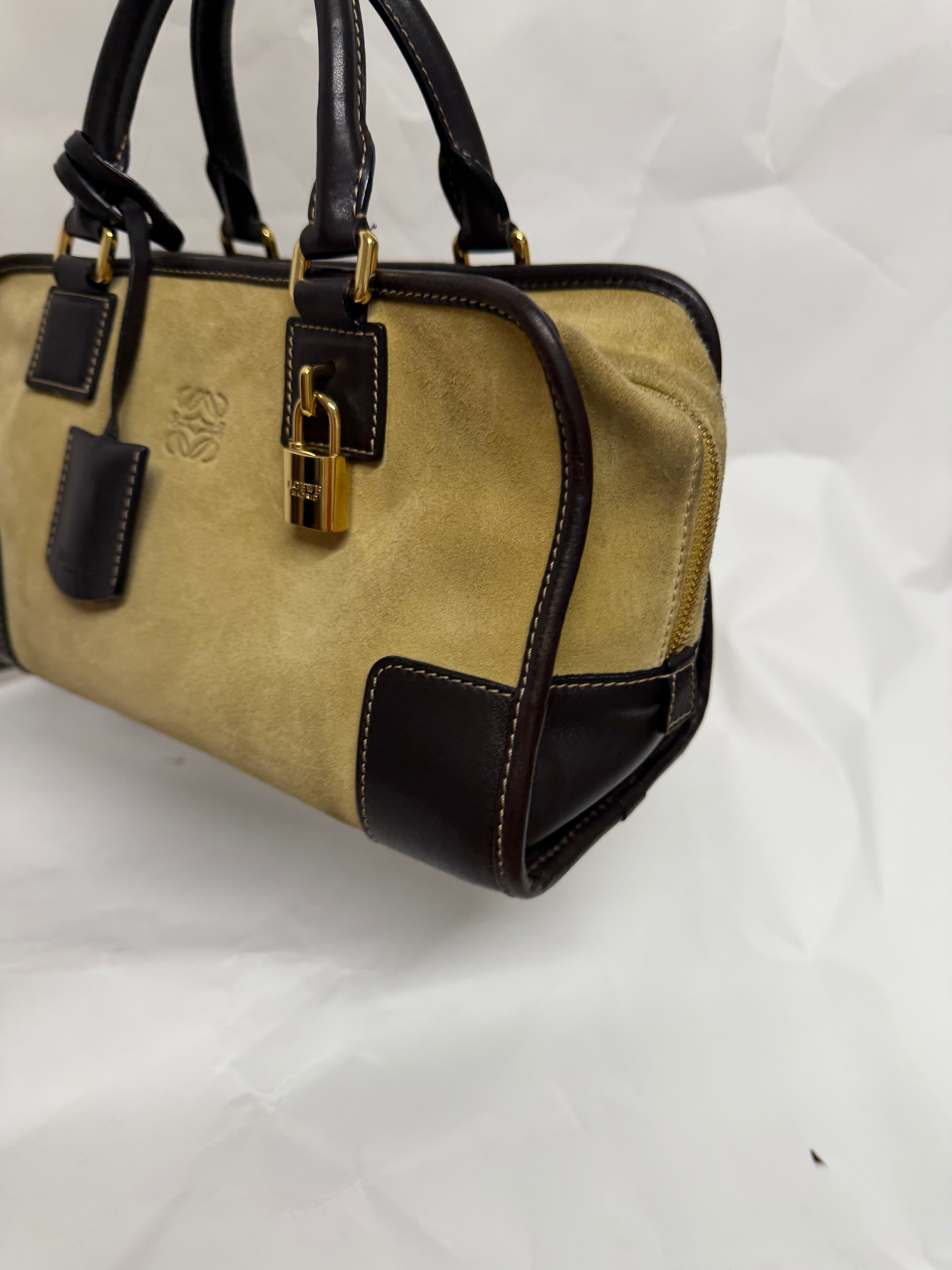 Loewe Amazona 30 ante oro marrón