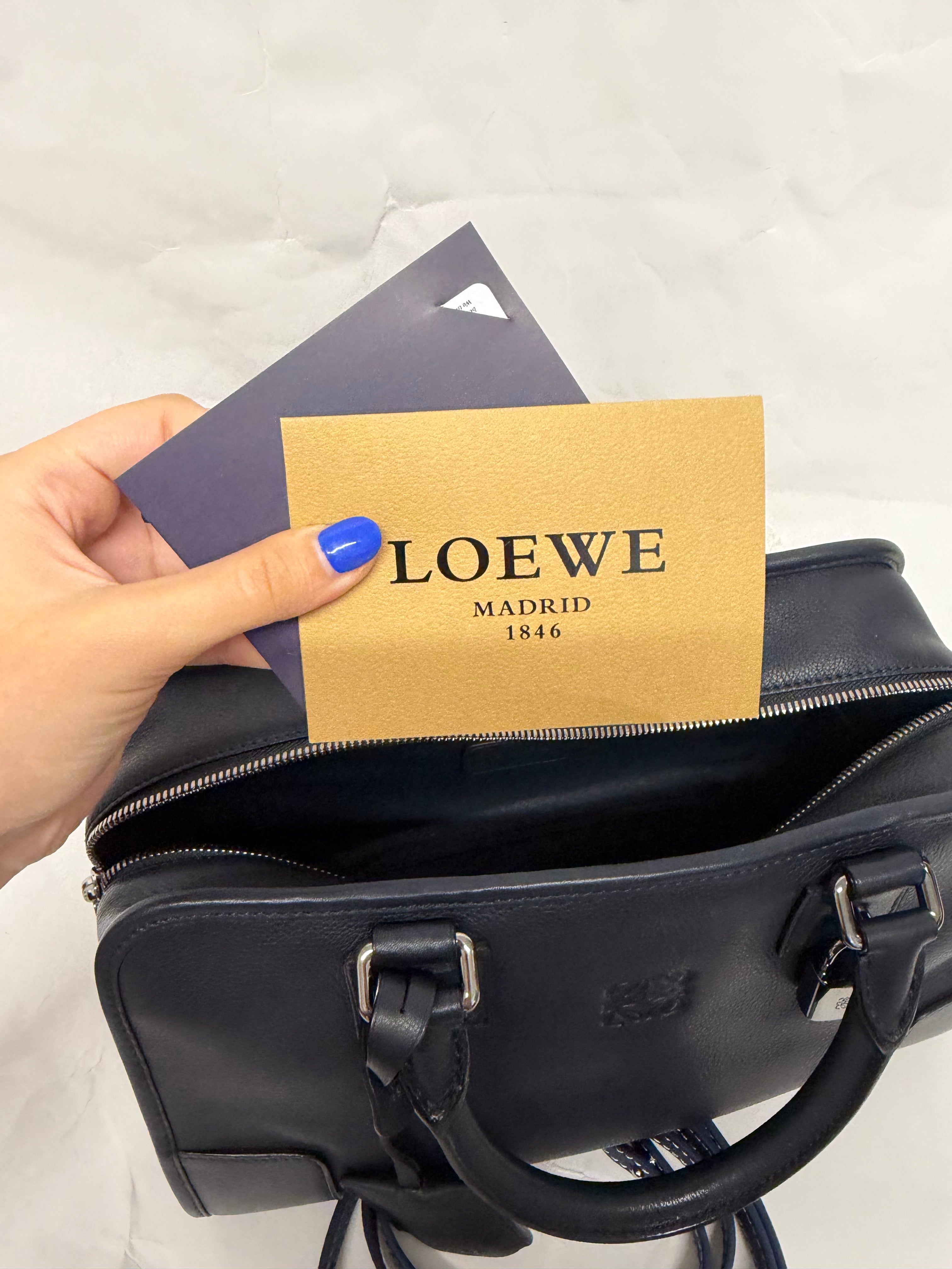 Loewe Amazona 28 Piel Azul Oscuro