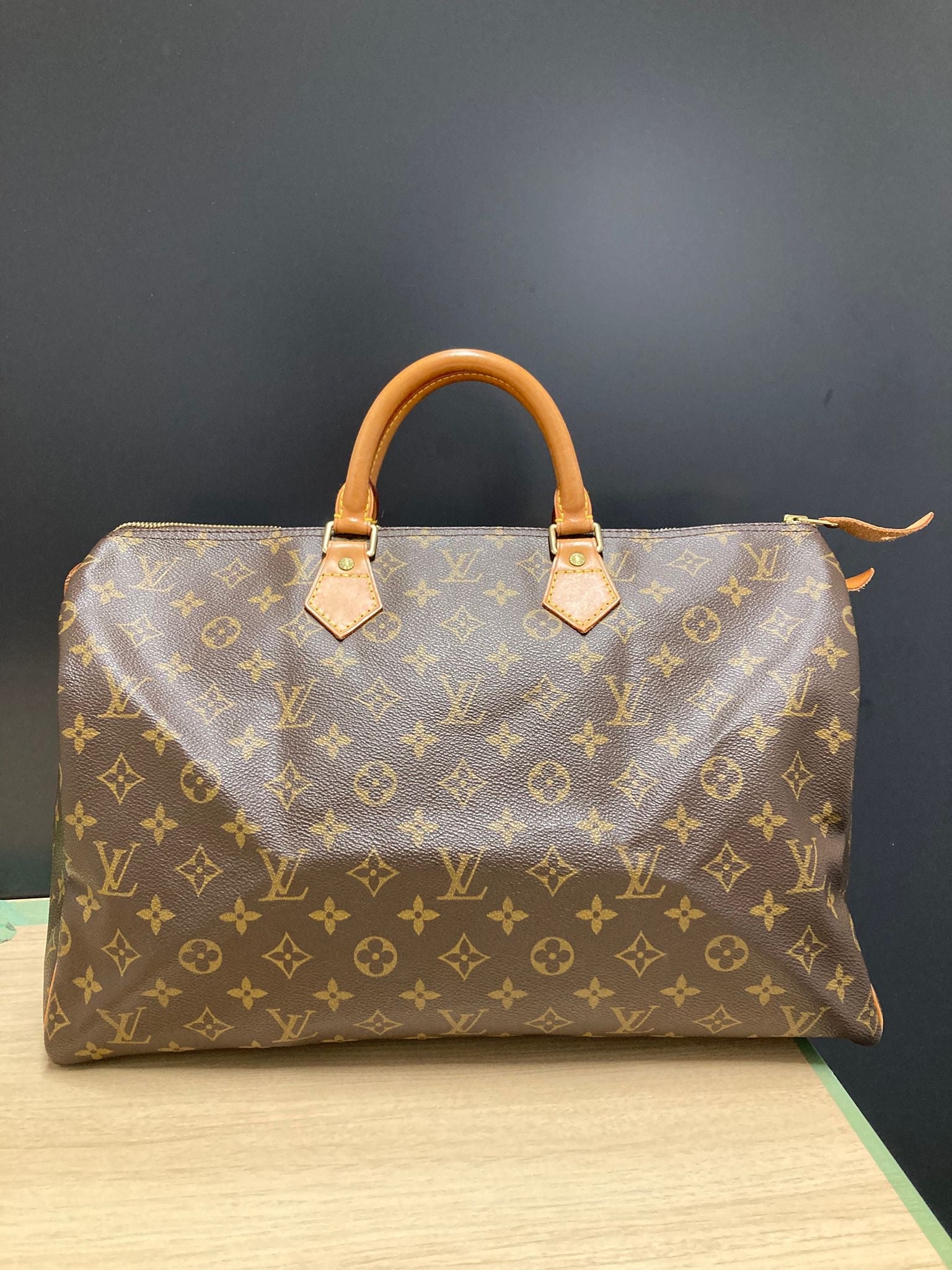 Louis Vuitton Speedy 40 monogram