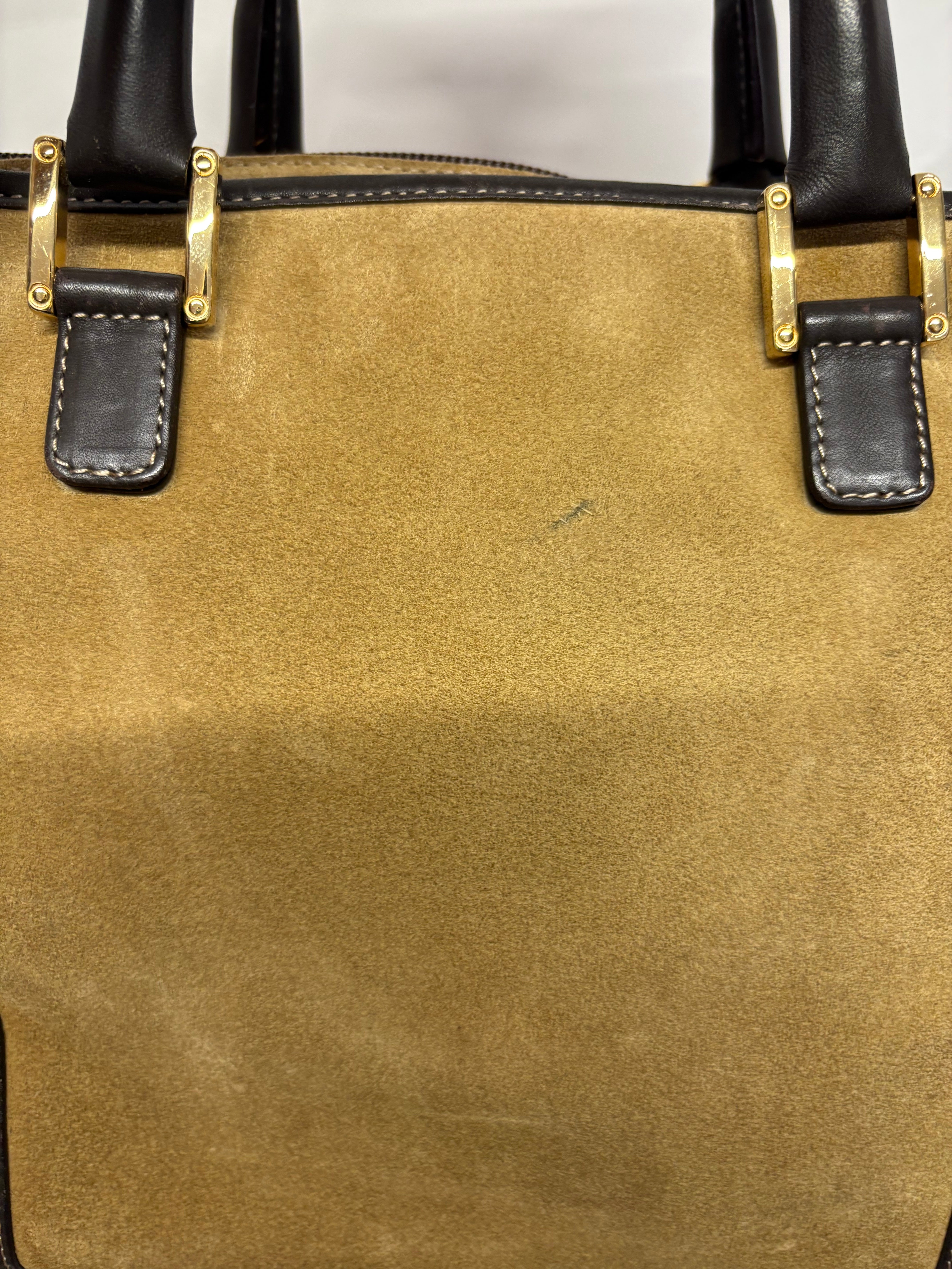 Loewe Amazona ante oro 32 marrón con bandolera extra