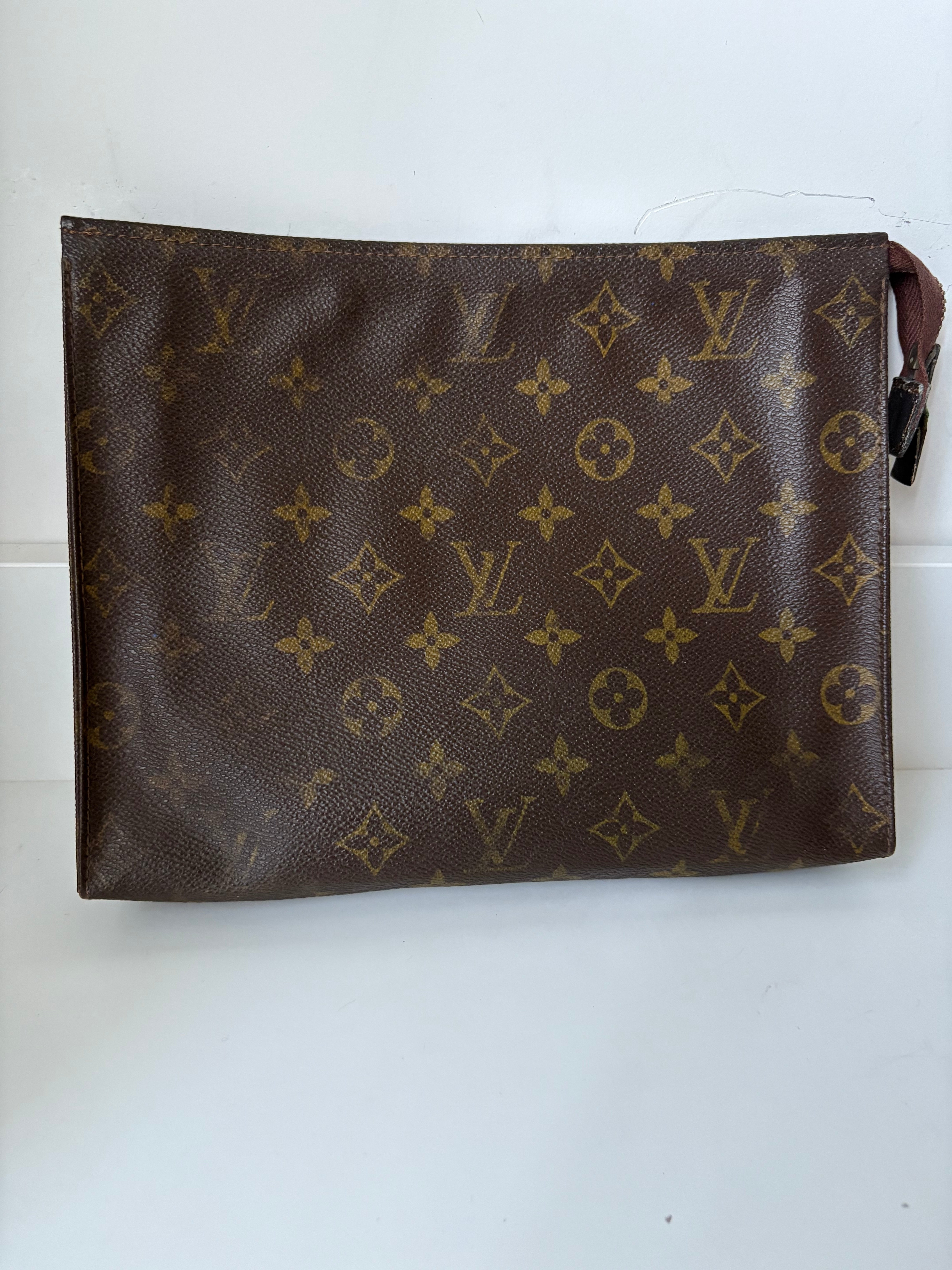 Louis Vuitton Pochette Toilette 26 Monogram – neceser vintage de colección