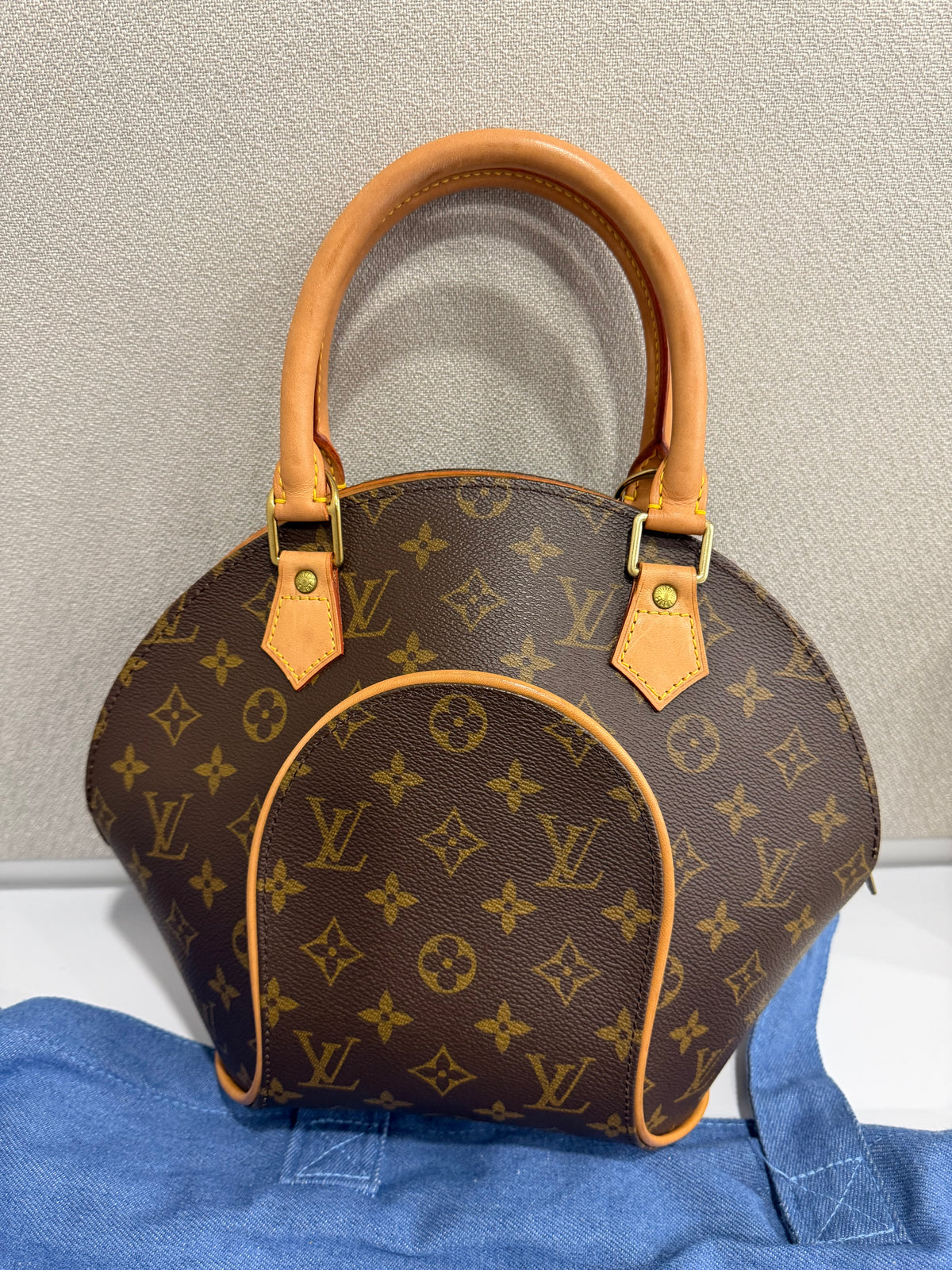 Louis Vuitton Ellipse PM Monogram
