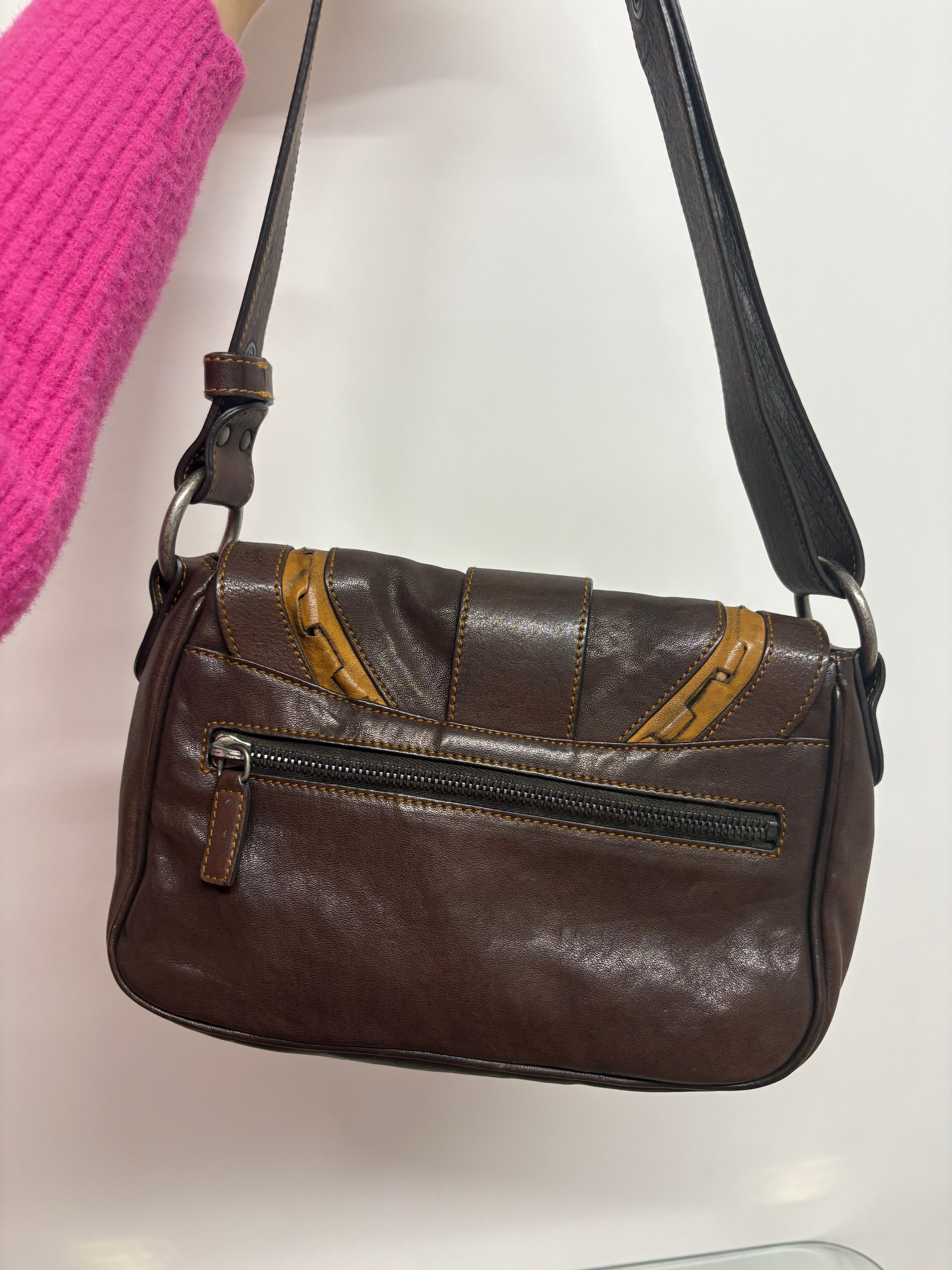 Christian Dior Gaucho Shoulder Bag Chocolate – Piel Marrón