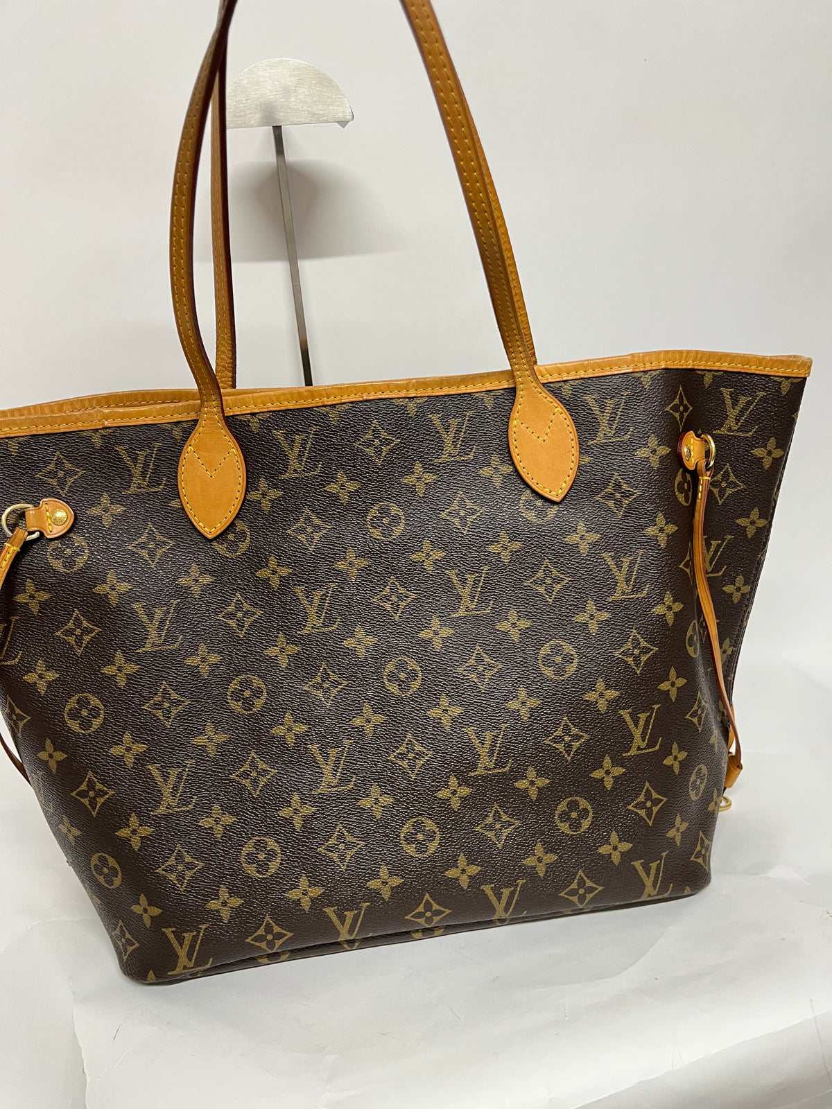 Louis Vuitton Neverfull MM Lona Monogram