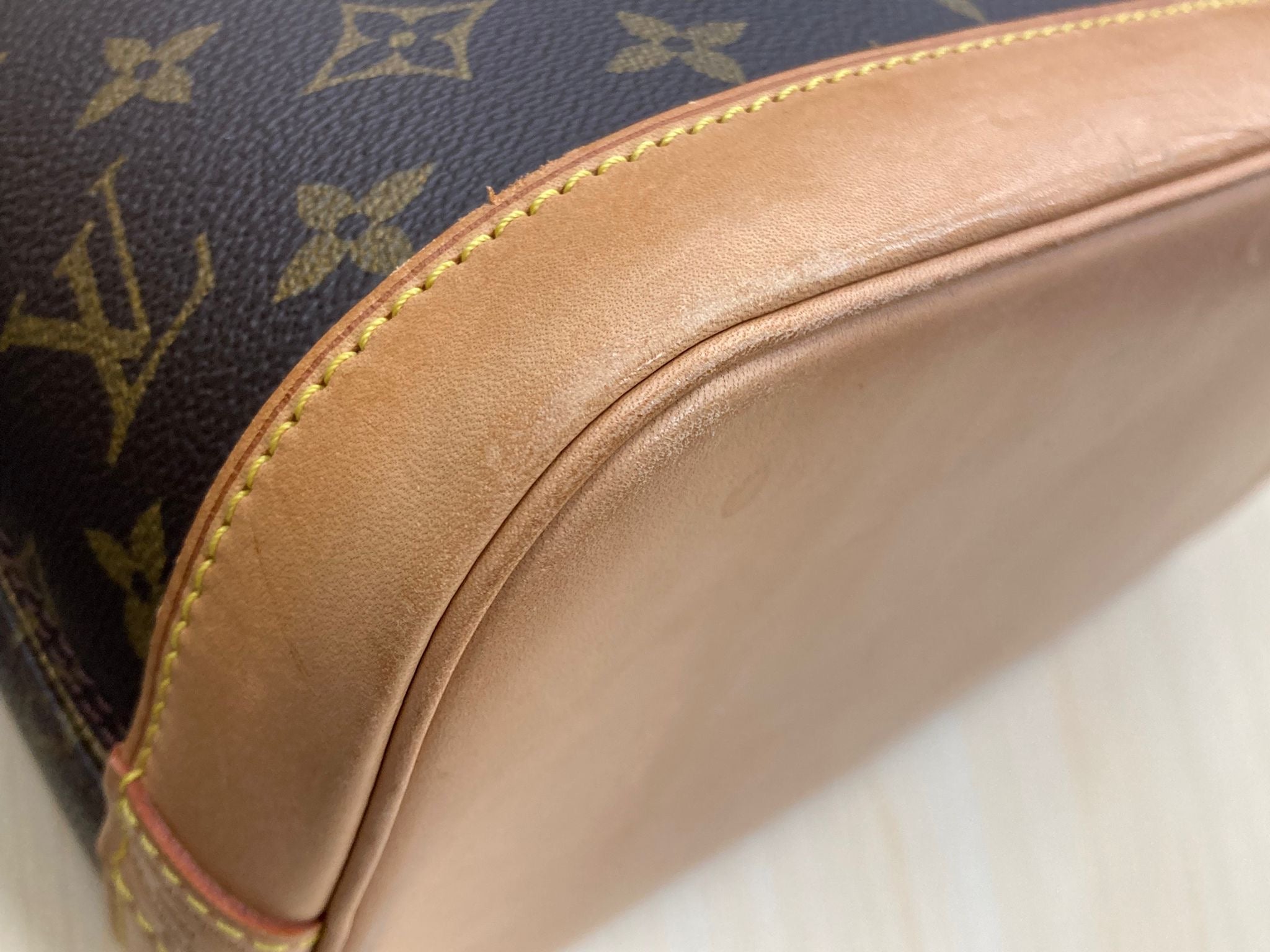 Louis Vuitton Alma MM monogram