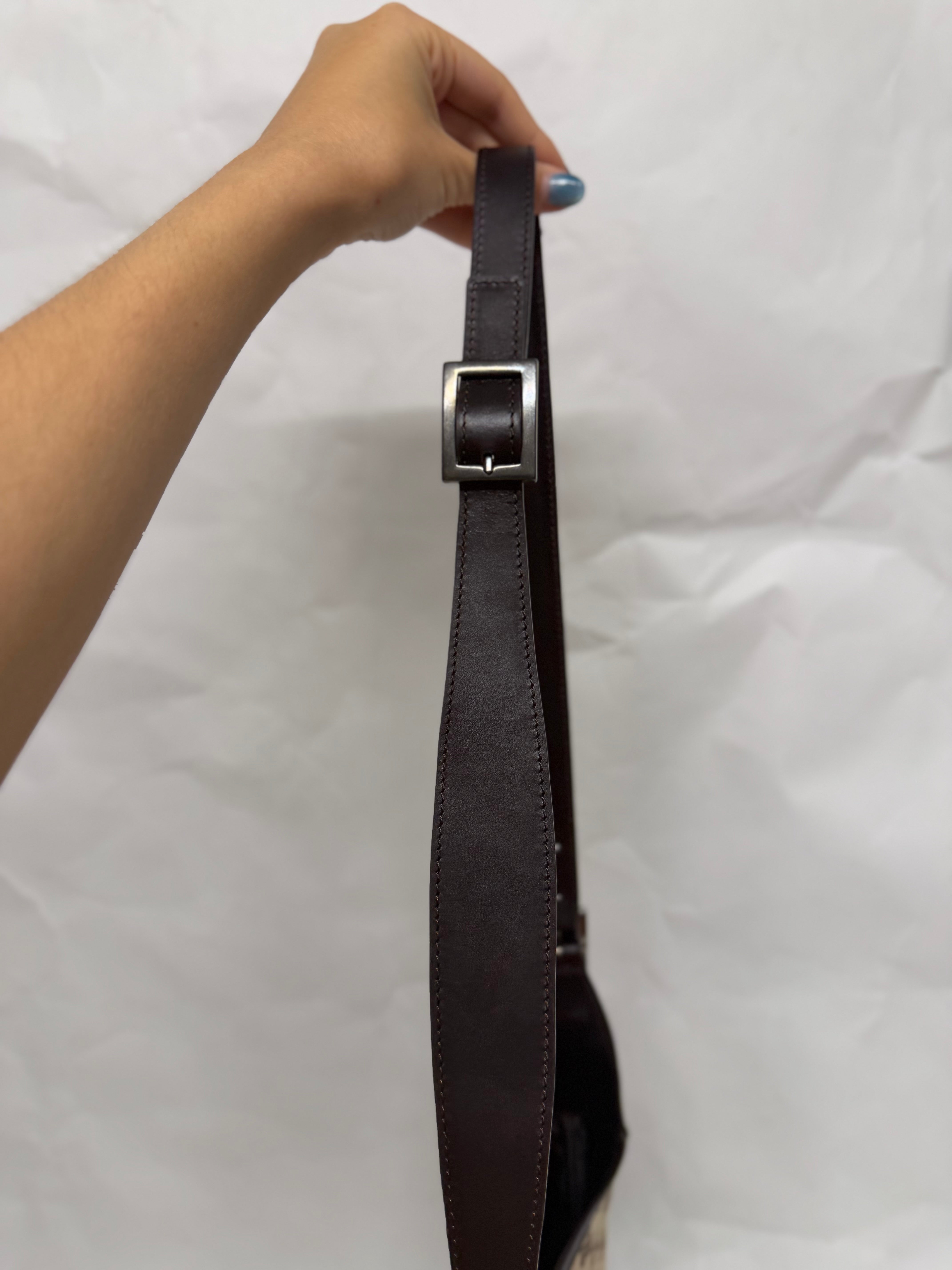 Gucci Jackie GG Canvas Web pequeña con bandolera