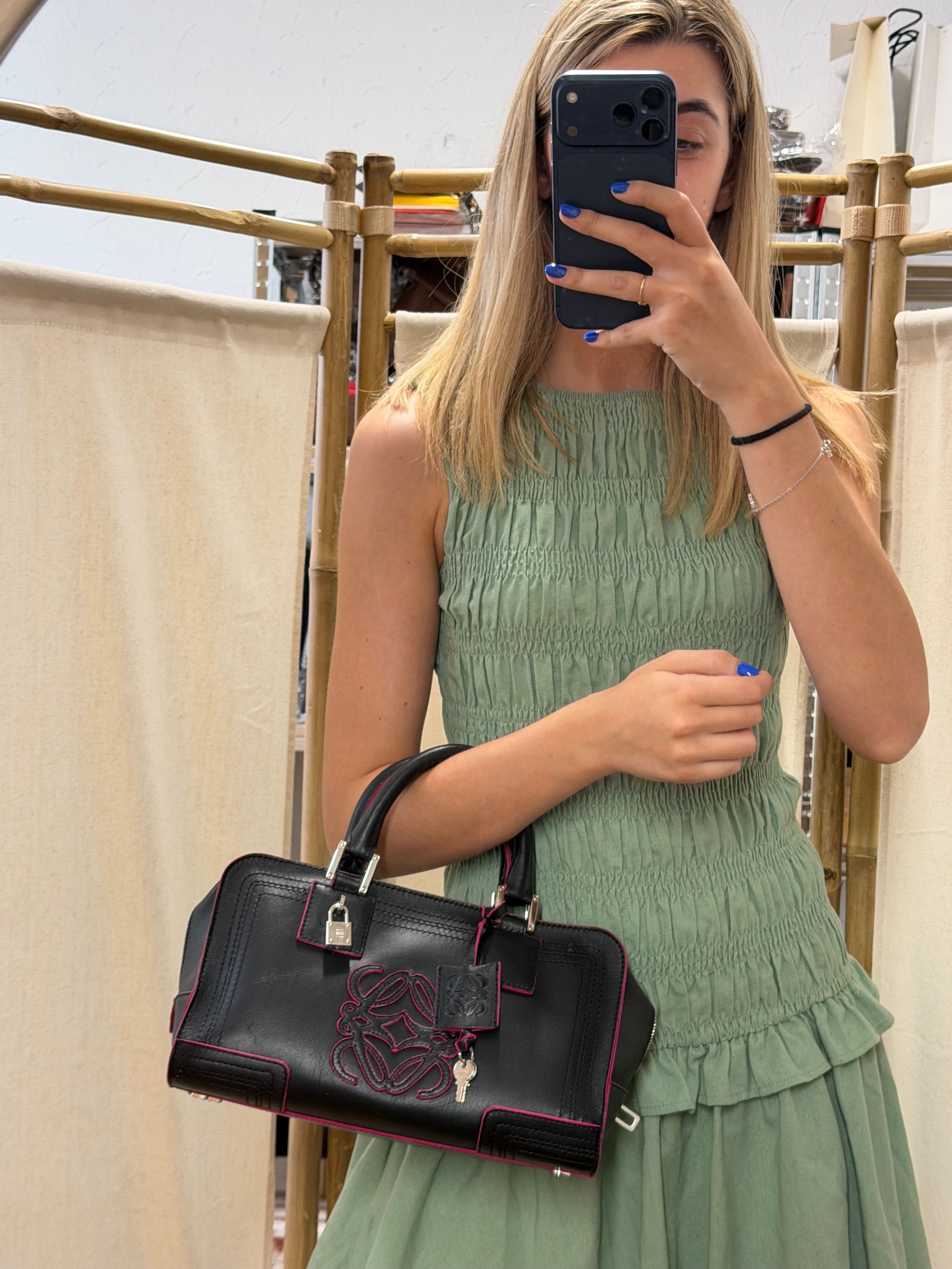 Loewe amazona negro y rosa 28 con 2 bandoleras
