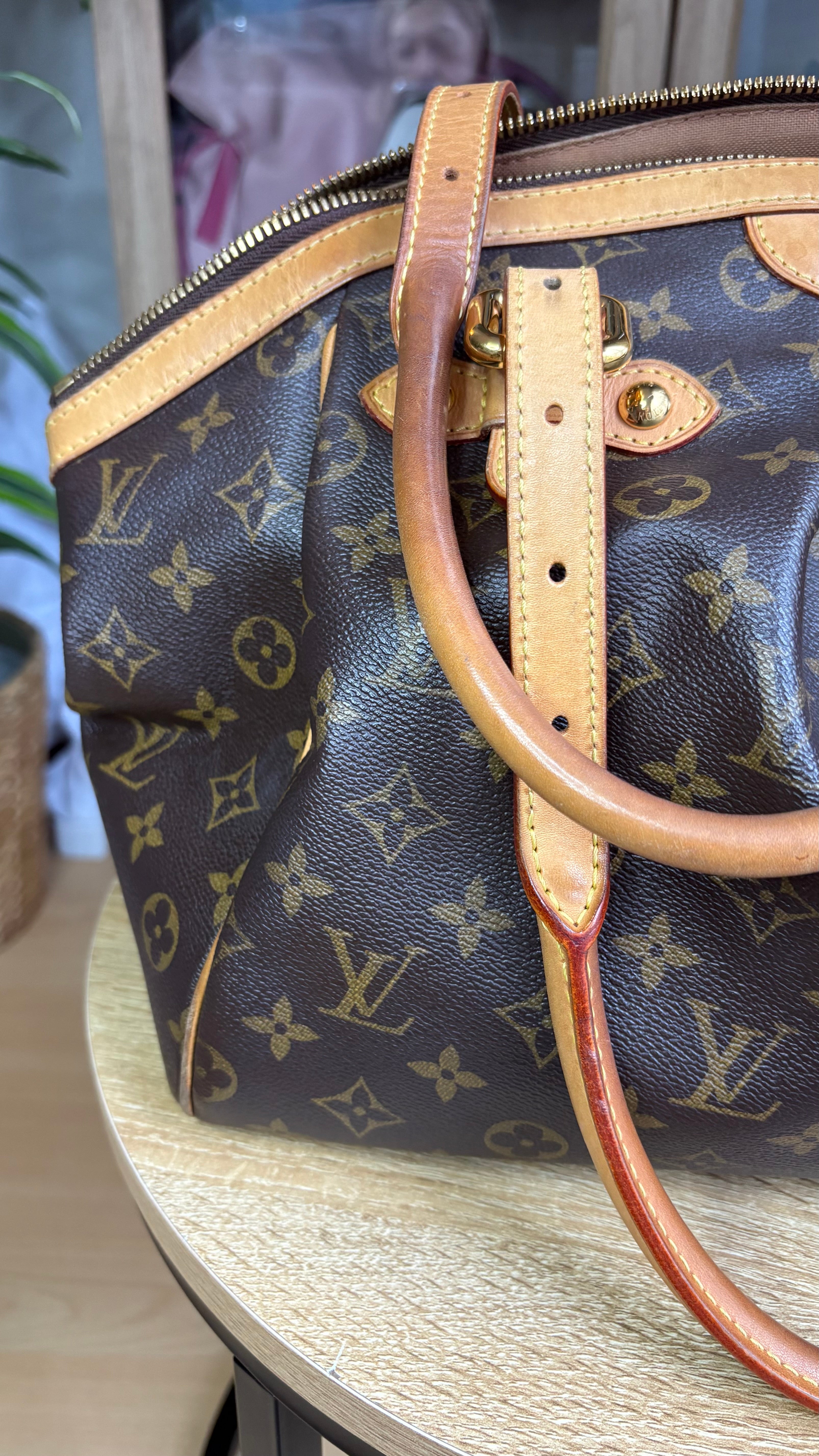 Louis Vuitton Tivoli MM