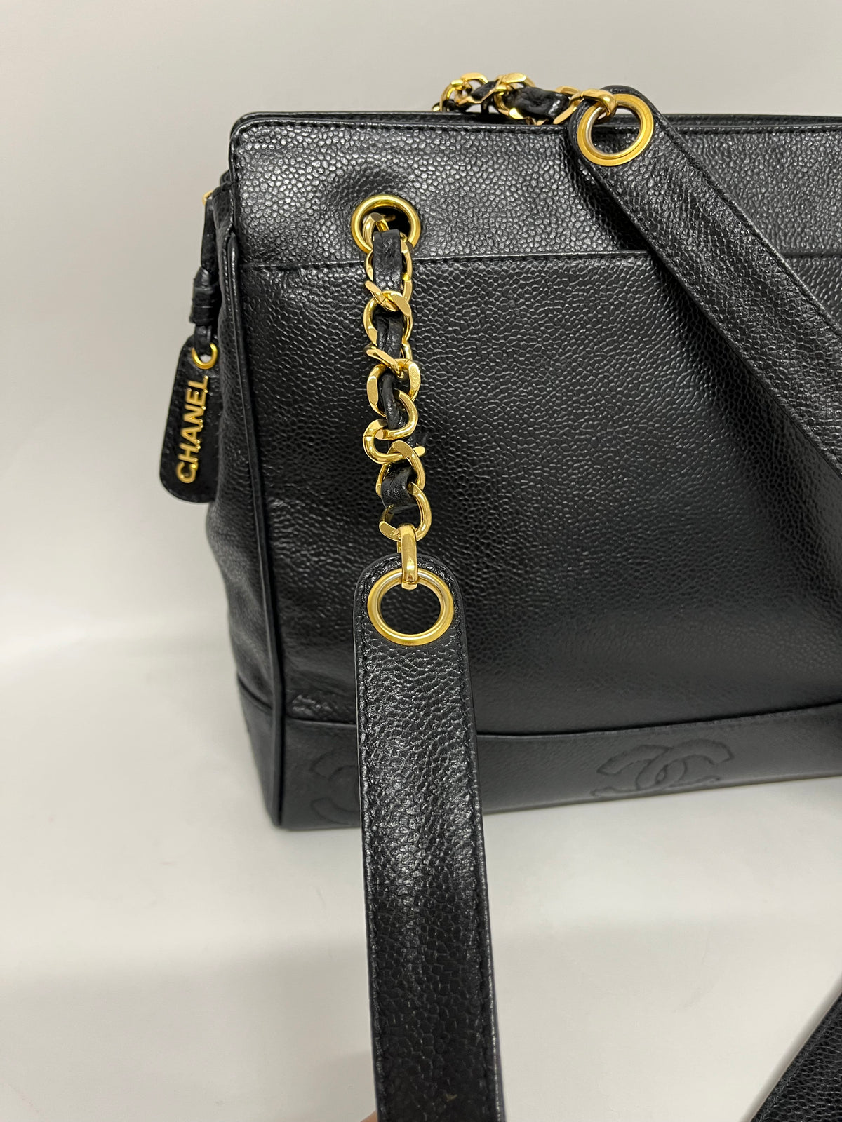 Chanel Triple CC Piel Caviar Negra · Serie 4