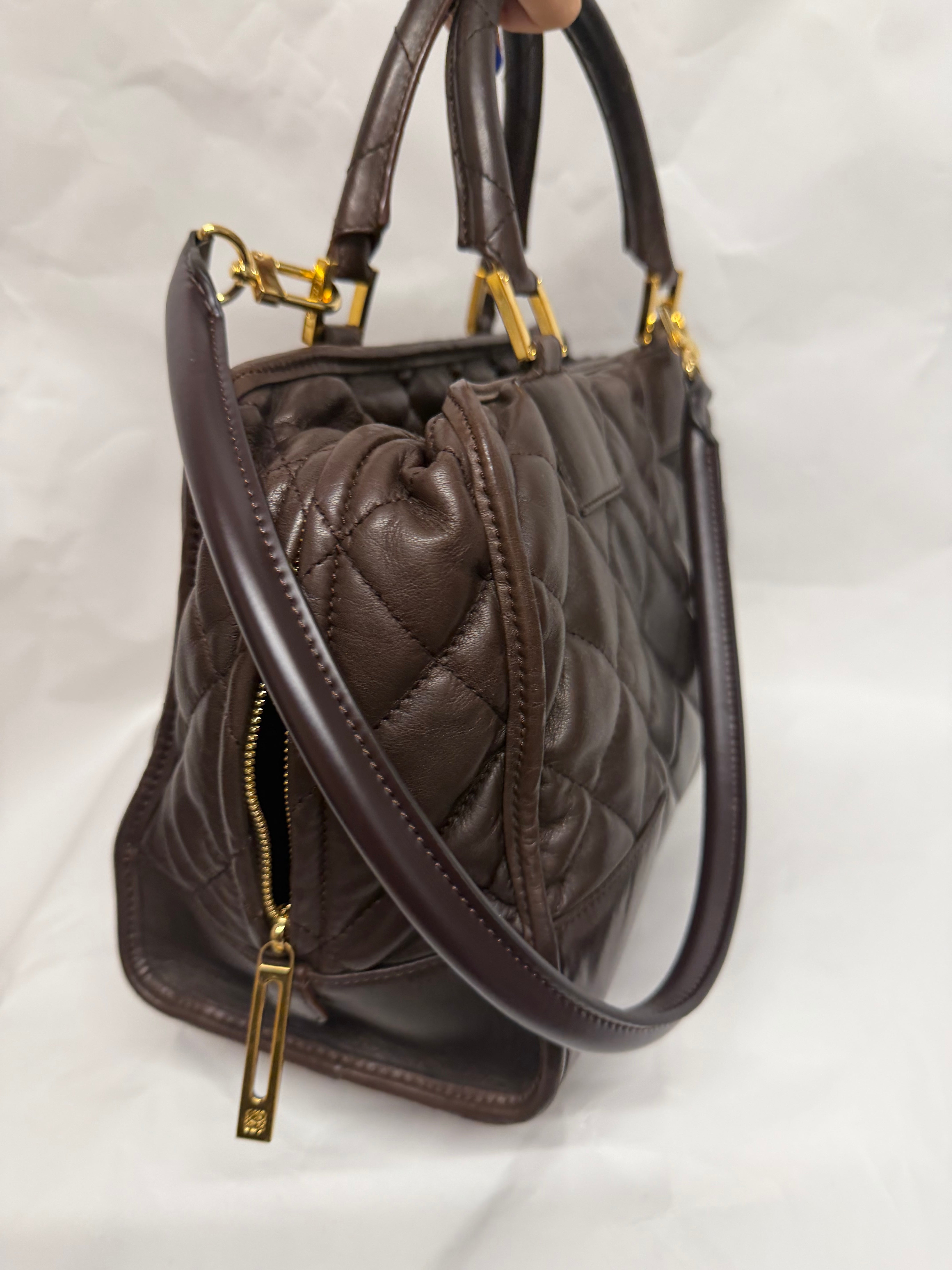 Loewe Amazona 36 Acolchada | Marrón Chocolate