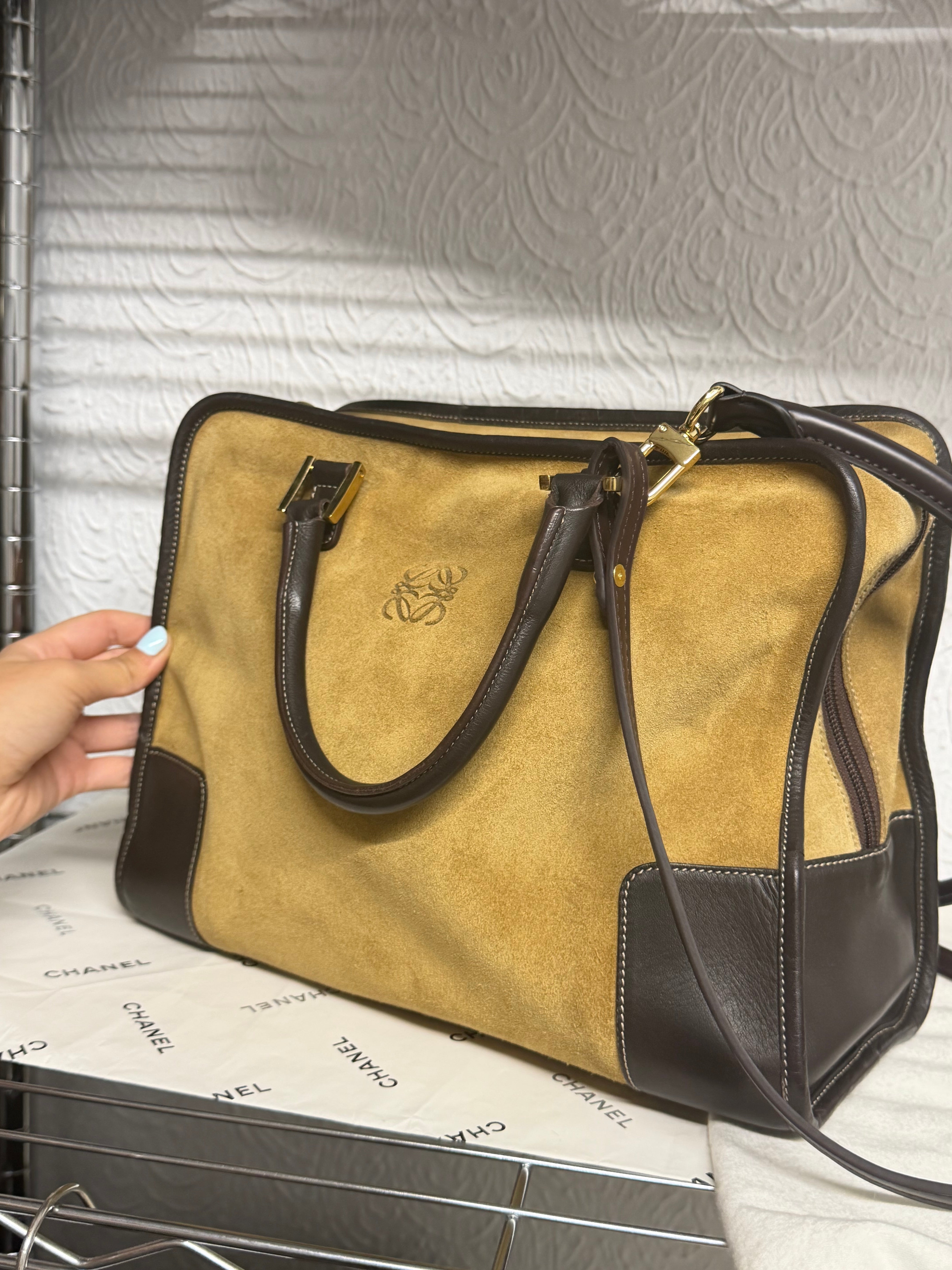 Loewe Amazona 32 Ante Oro y Piel Marrón