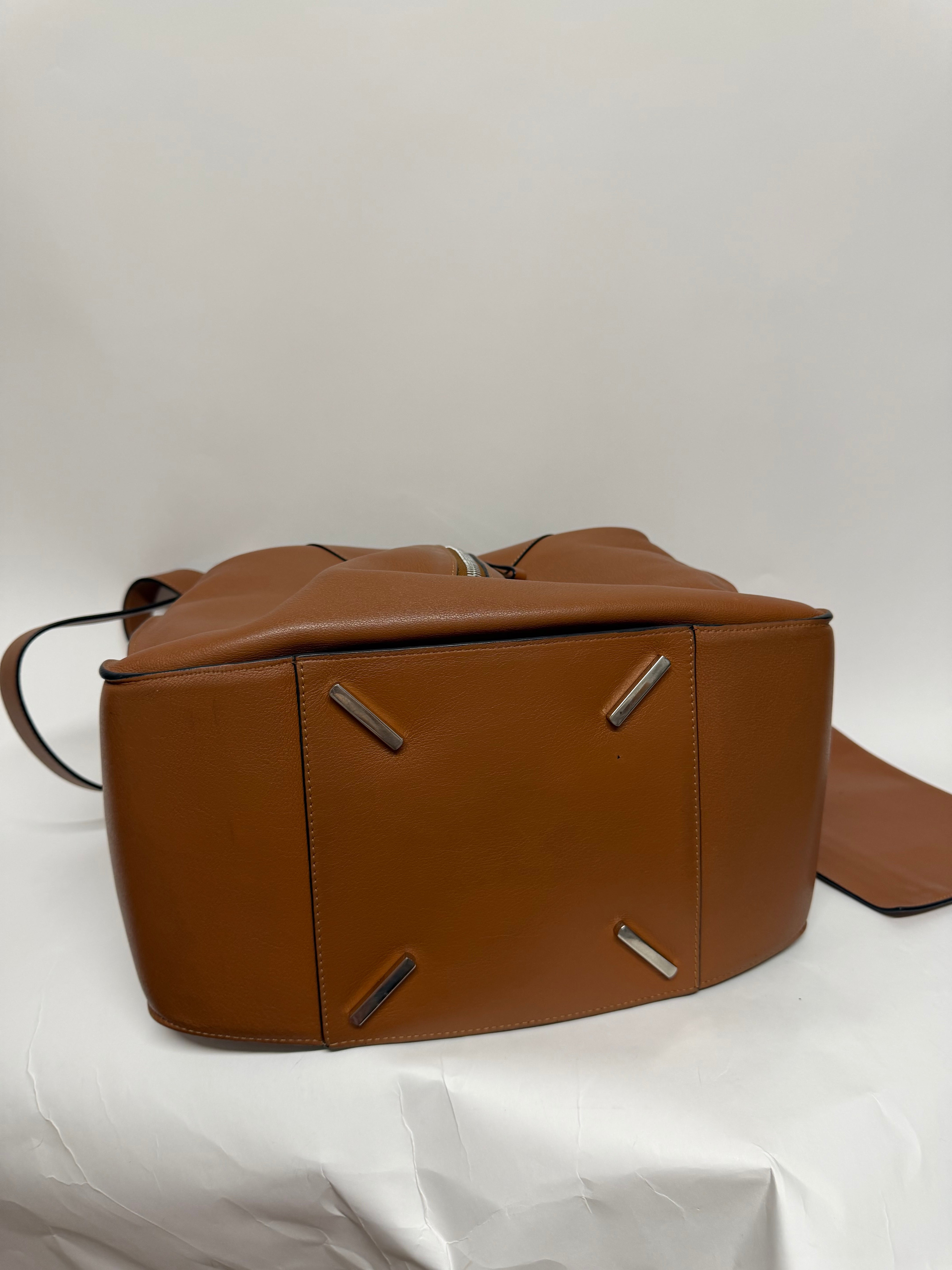 Loewe Hammock Bag Grande Camel con Pouch