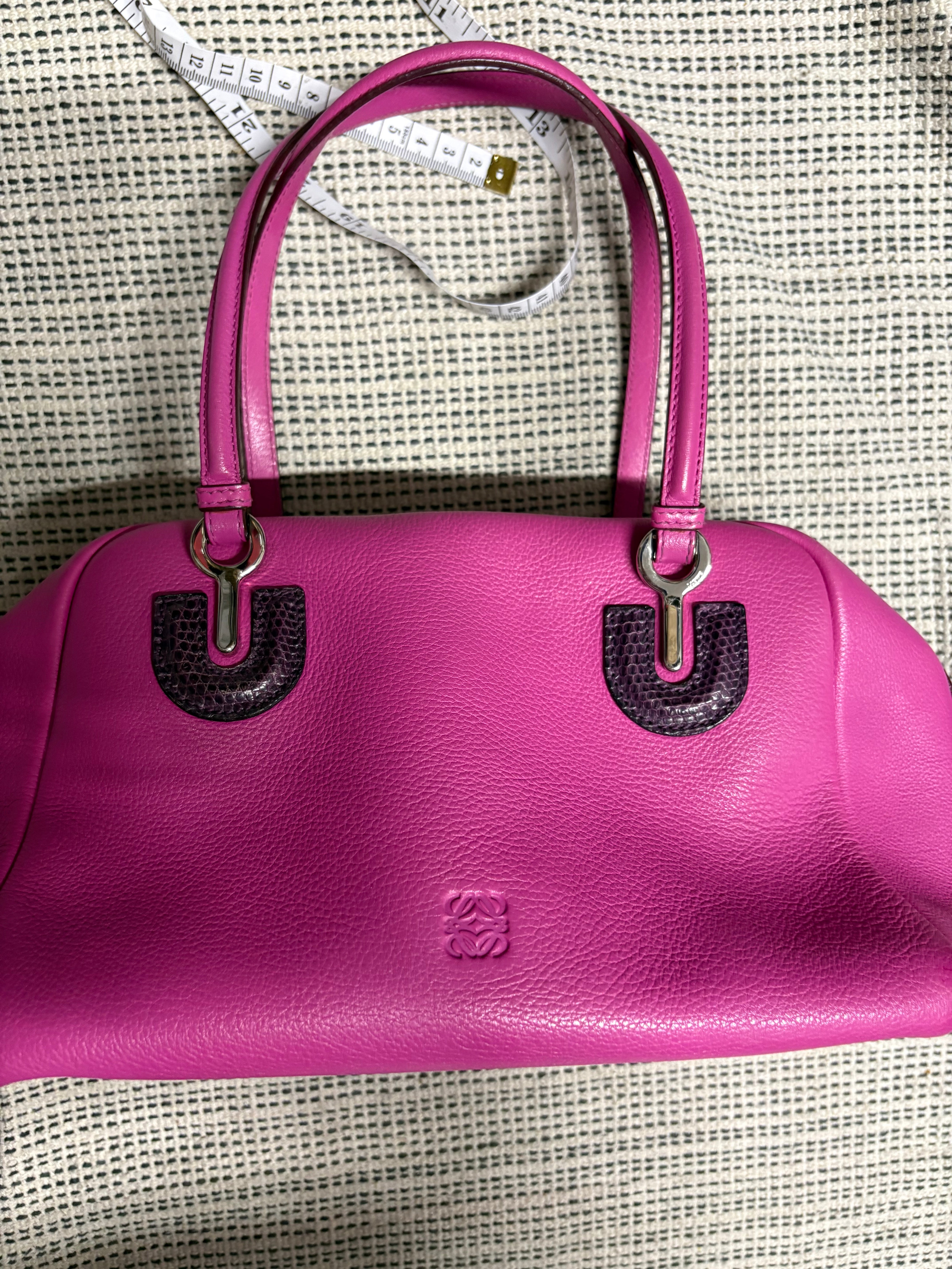 Loewe Bolso Vintage Fucsia Piel con Detalles Exóticos