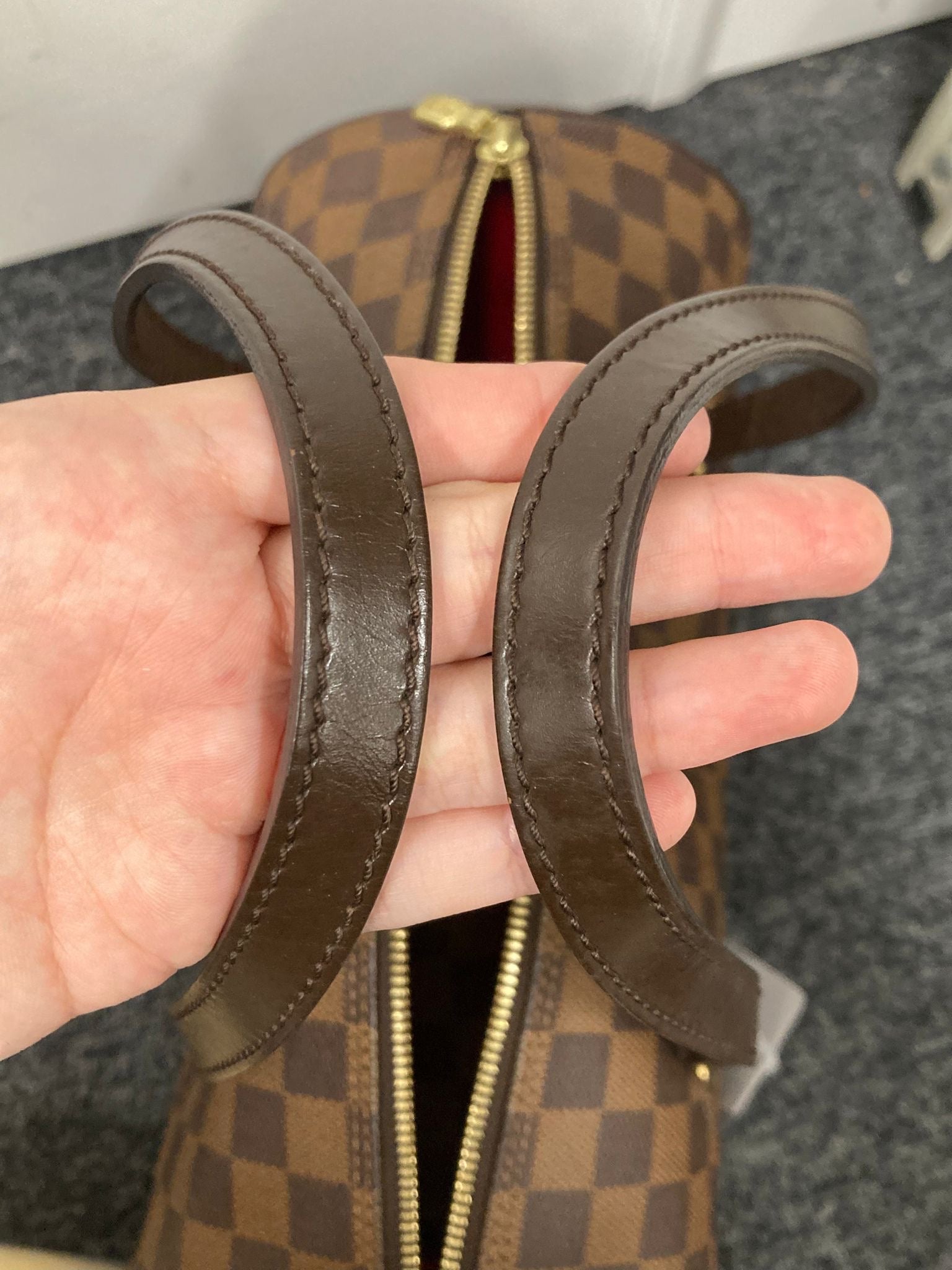 Louis Vuitton Papillon 30 en Damier Ébène