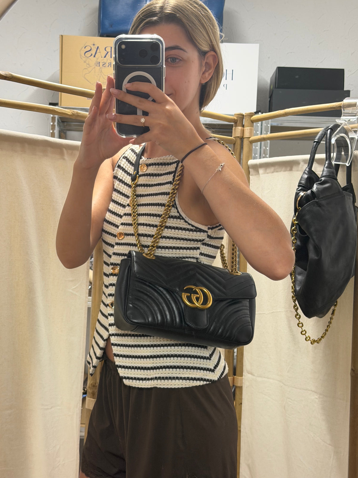 Gucci GG Marmont Small Matelassé Piel Negra Herrajes Dorados