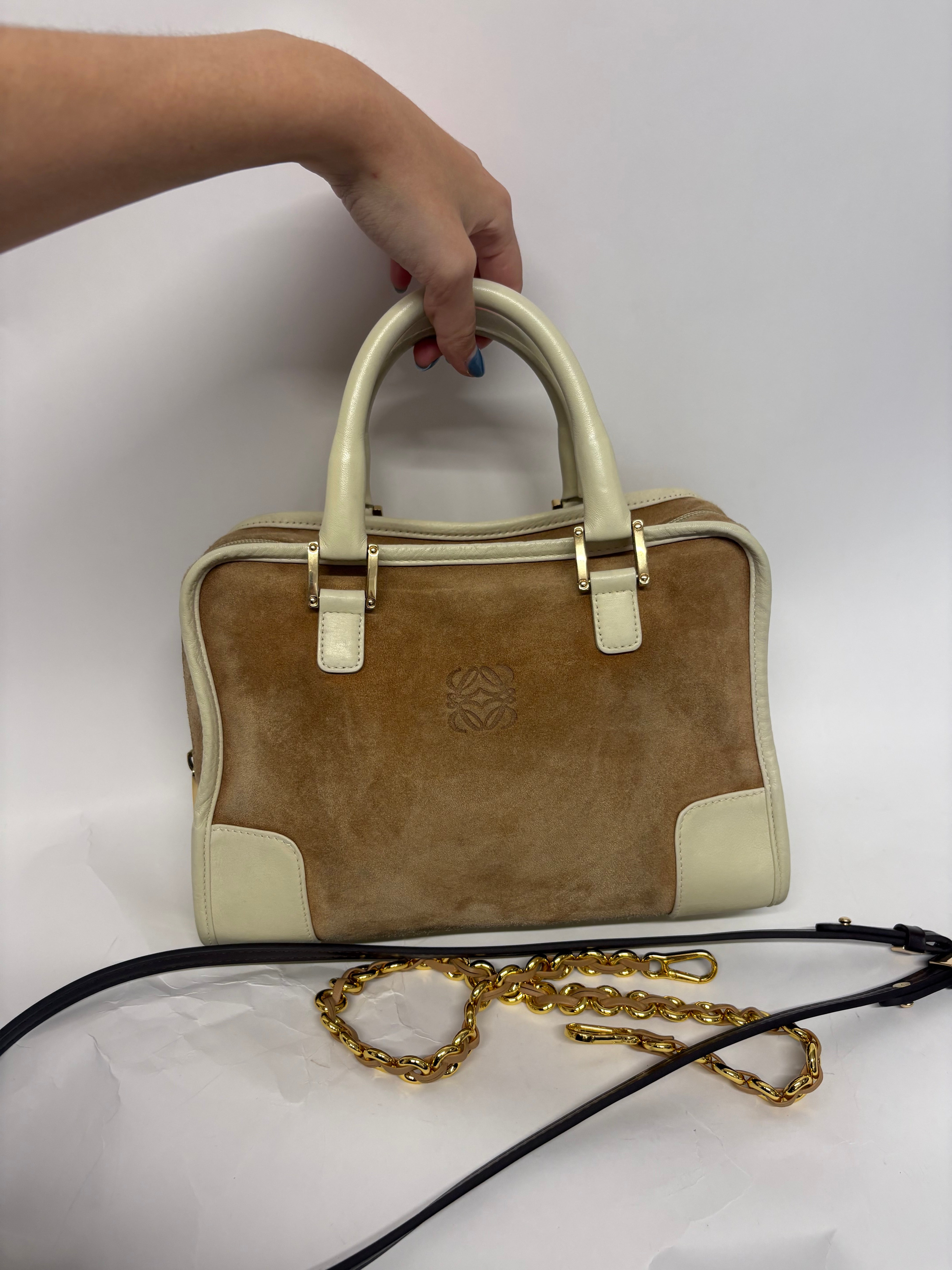 Loewe Amazona 28 blanco y ante oro 2 bandoleras