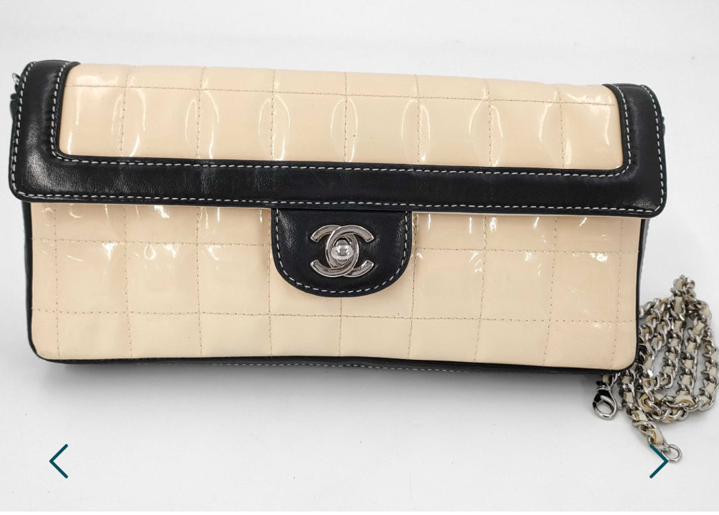 Chanel chocolate bar bi color vintage