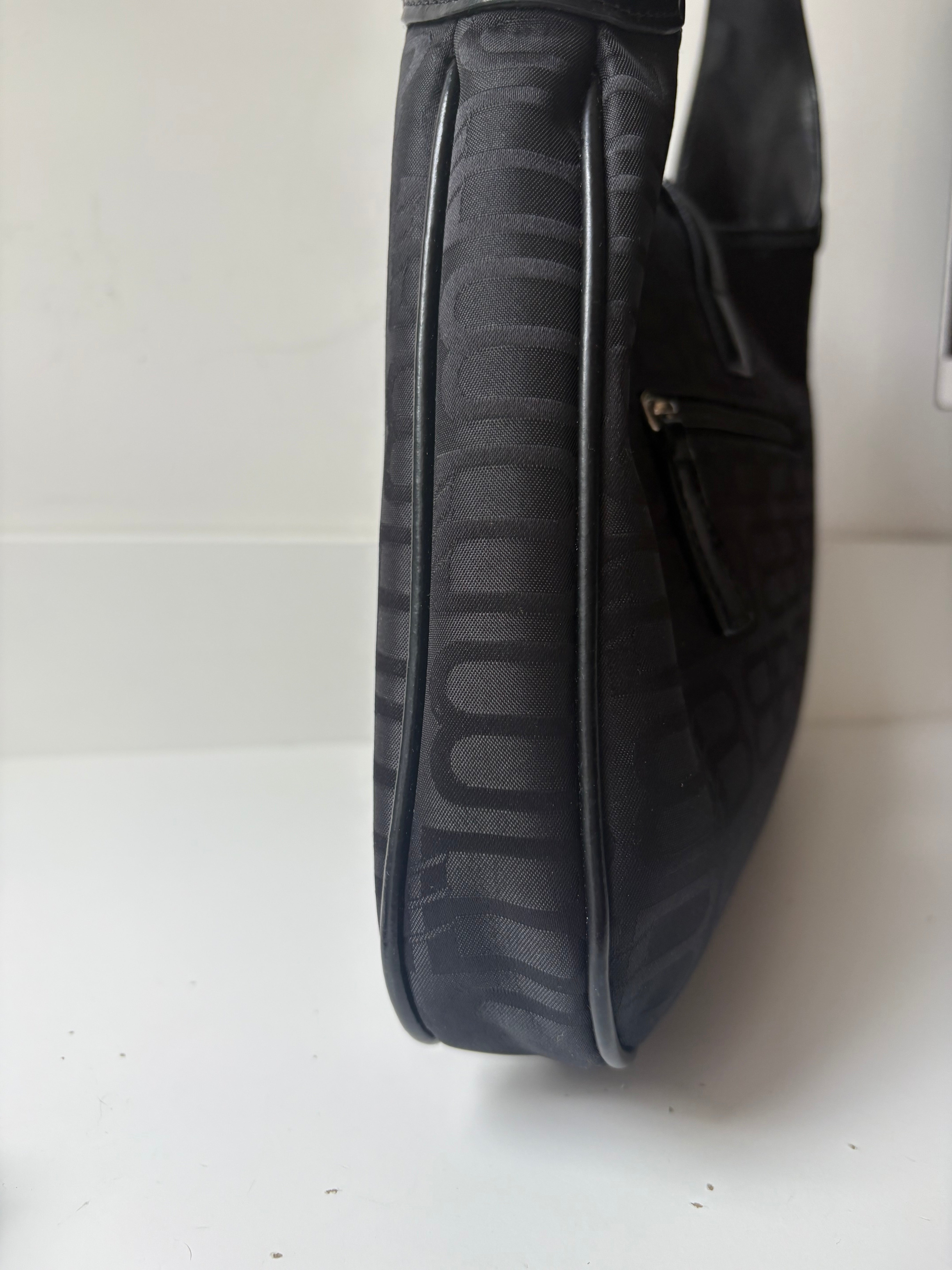 Balenciaga Hobo Bag en lona monogram “BB antiguo” negra