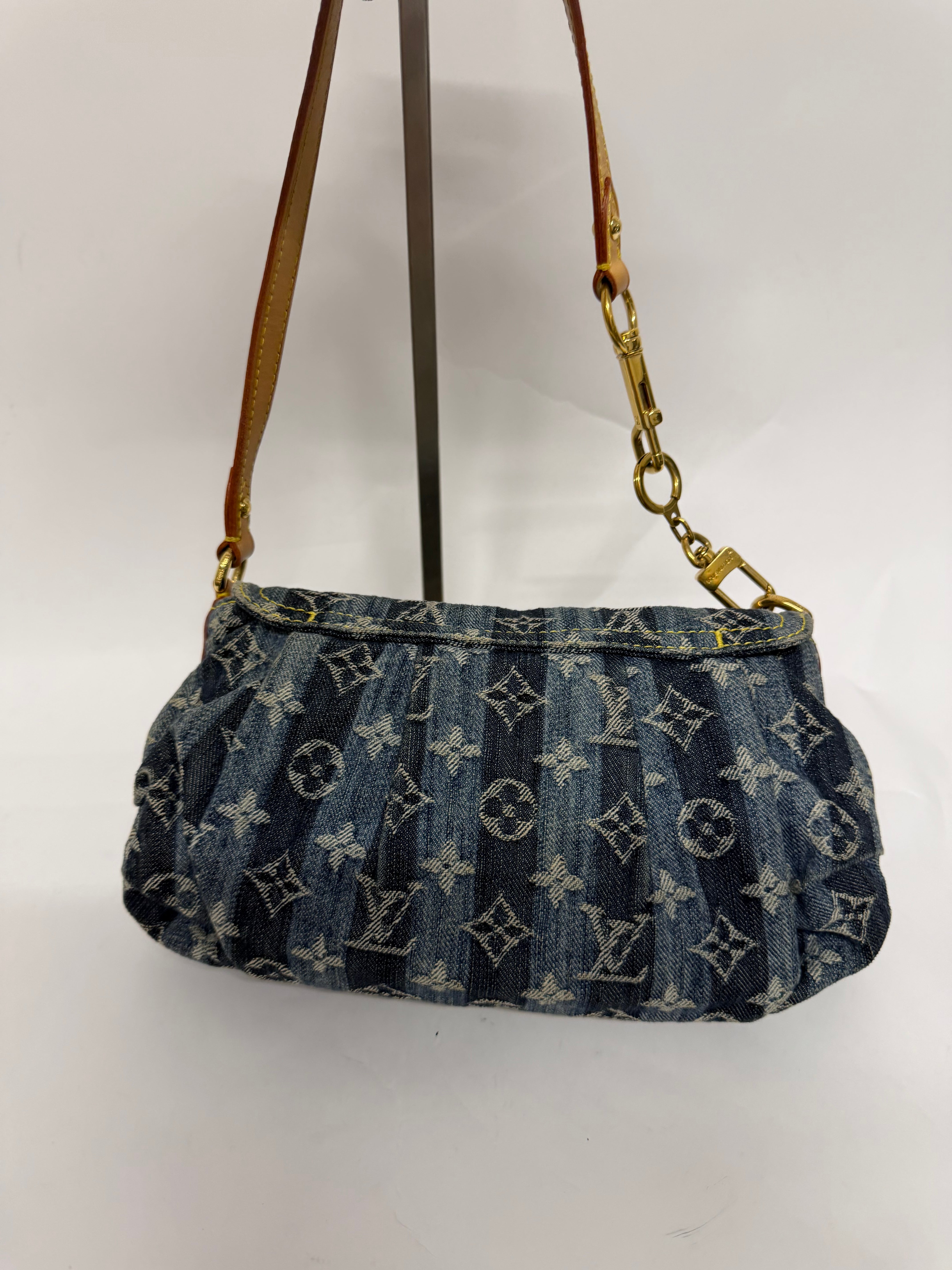 Louis Vuitton Pleaty Denim Monogram de la exclusiva Cruise Collection