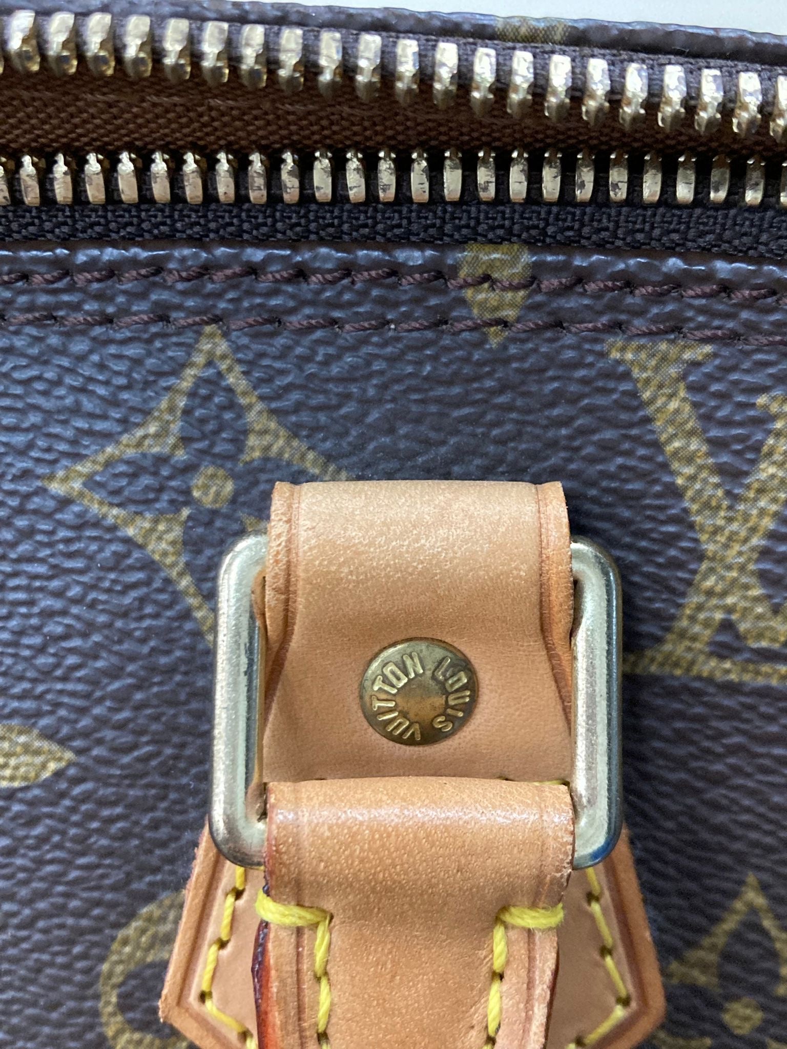 Louis Vuitton Alma MM monogram