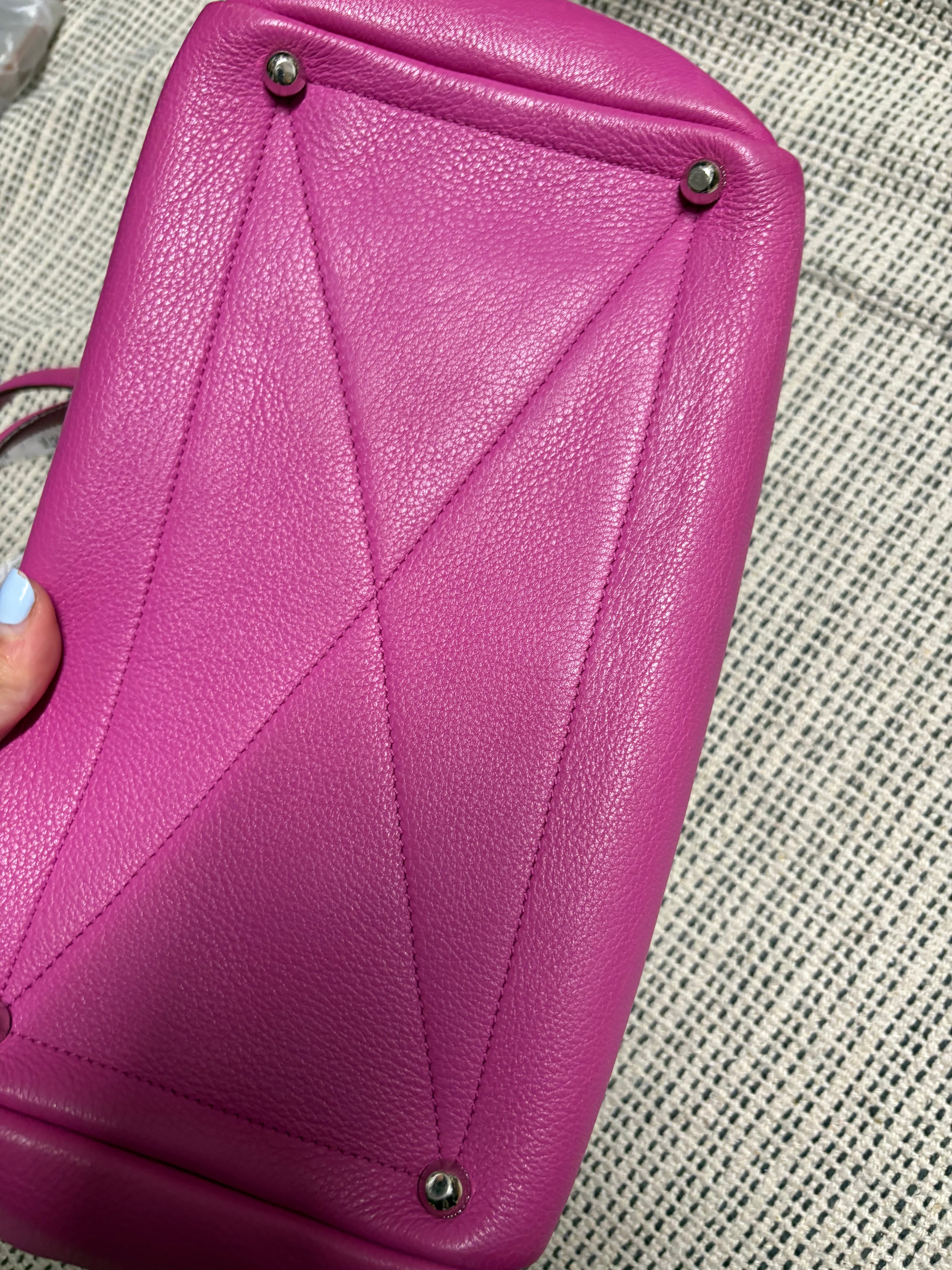 Loewe Bolso Vintage Fucsia Piel con Detalles Exóticos