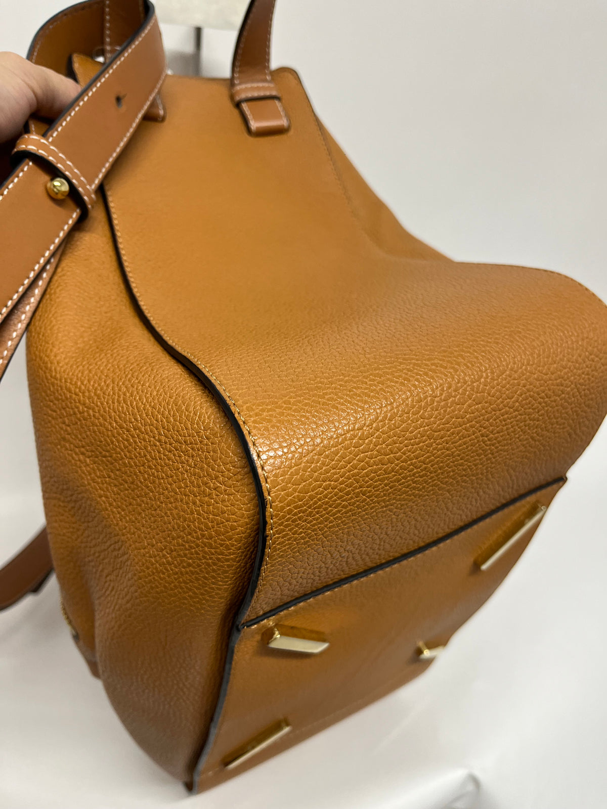 Loewe Hammock Mediano Piel Graneada Camel